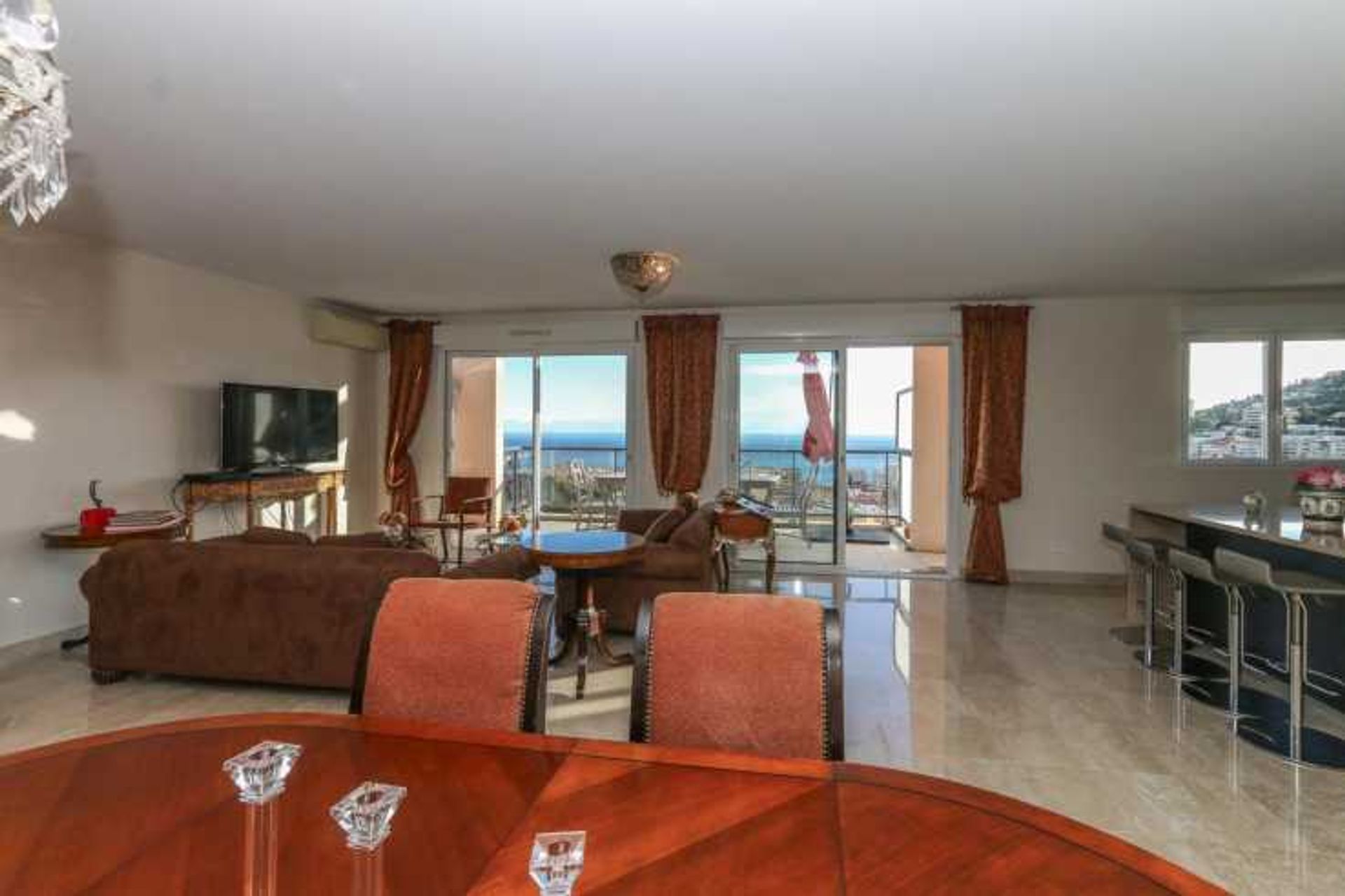 Condominium in Beausoleil, Provence-Alpes-Côte d'Azur 12453688