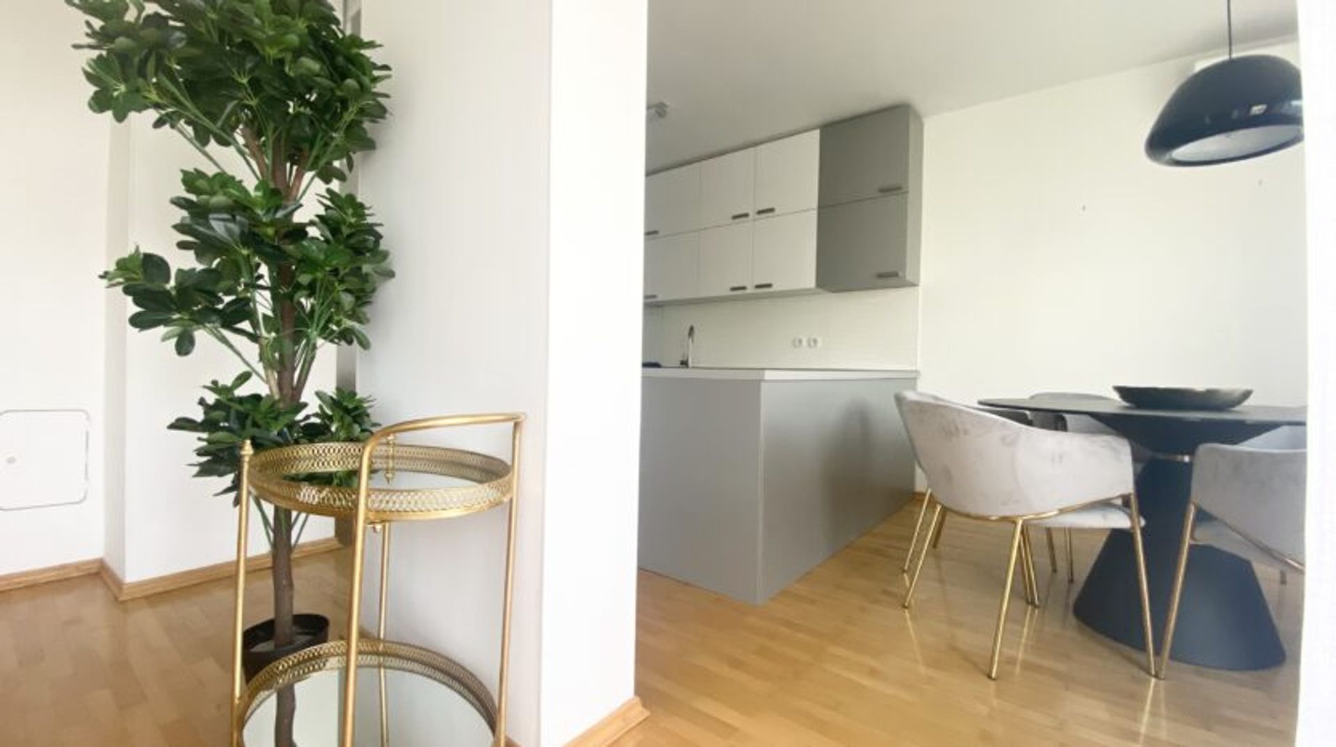 Condominio en Zagreb, Zagreb, Graduado 12454277