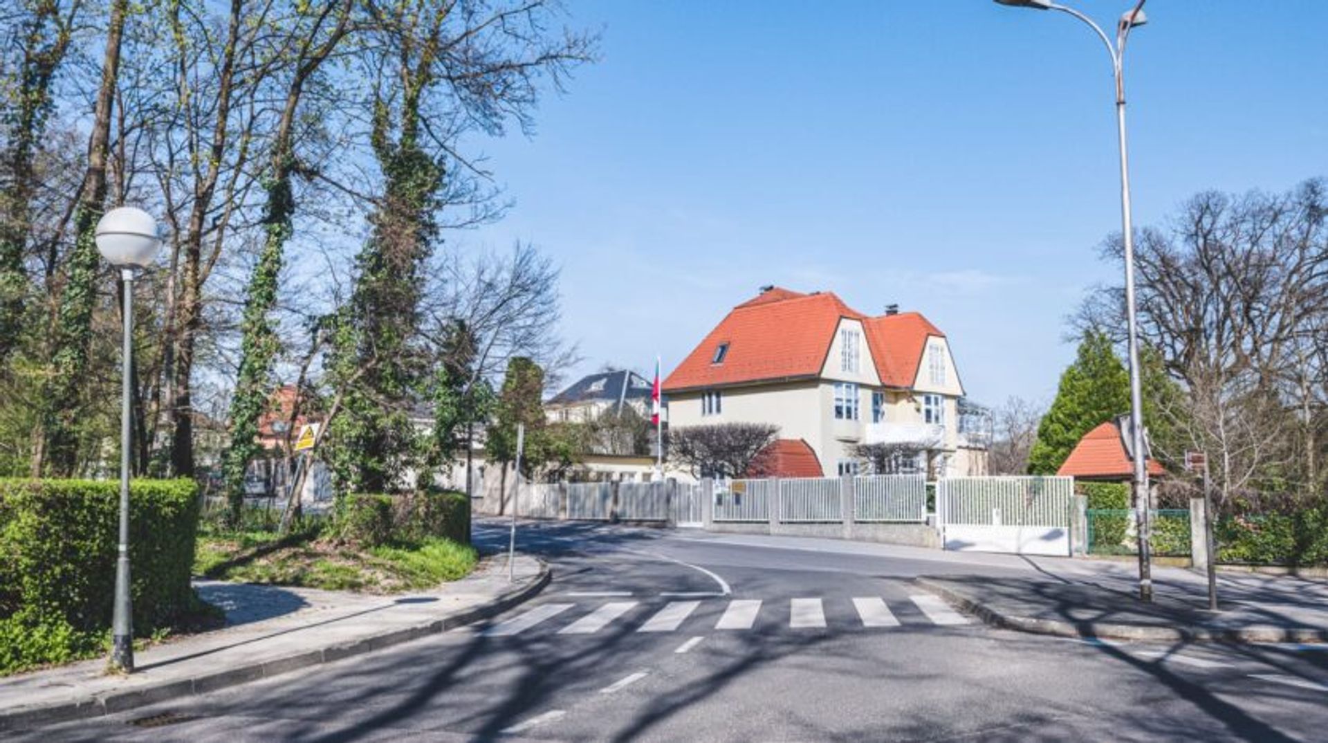 Rumah di Zagreb, Zagreb, Lulusan 12454291