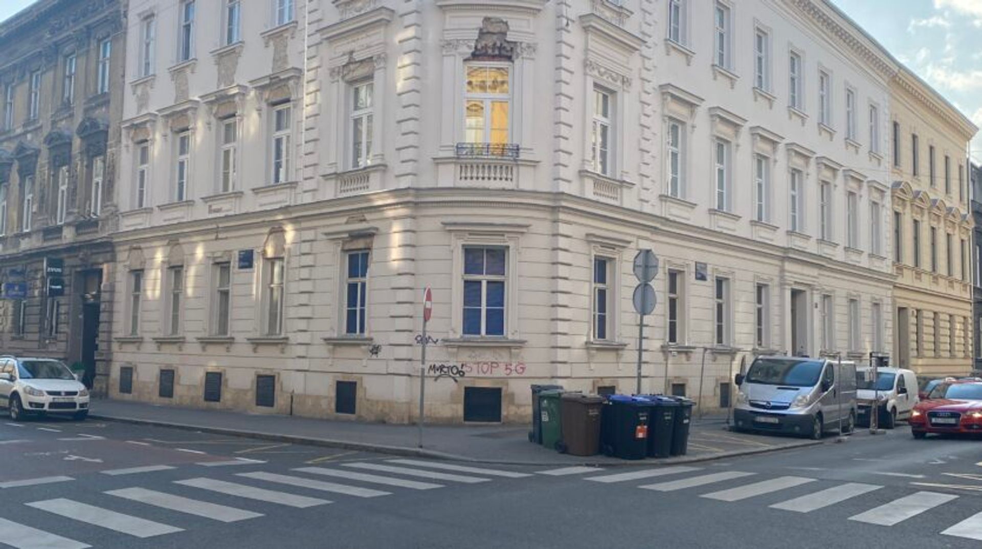 Kantor di Zagreb, Zagreb, Lulusan 12454364