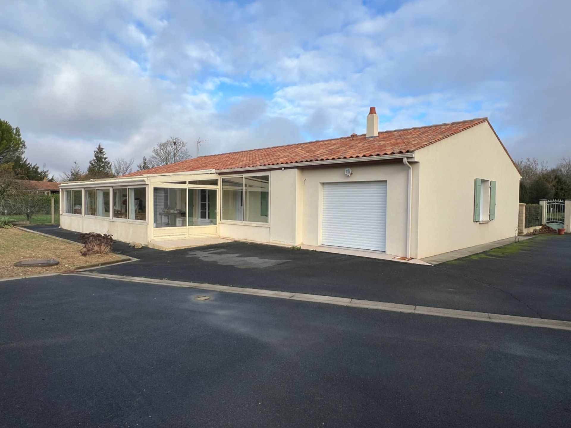 casa en Saint-Jean-d'Angély, Nouvelle-Aquitaine 12455799