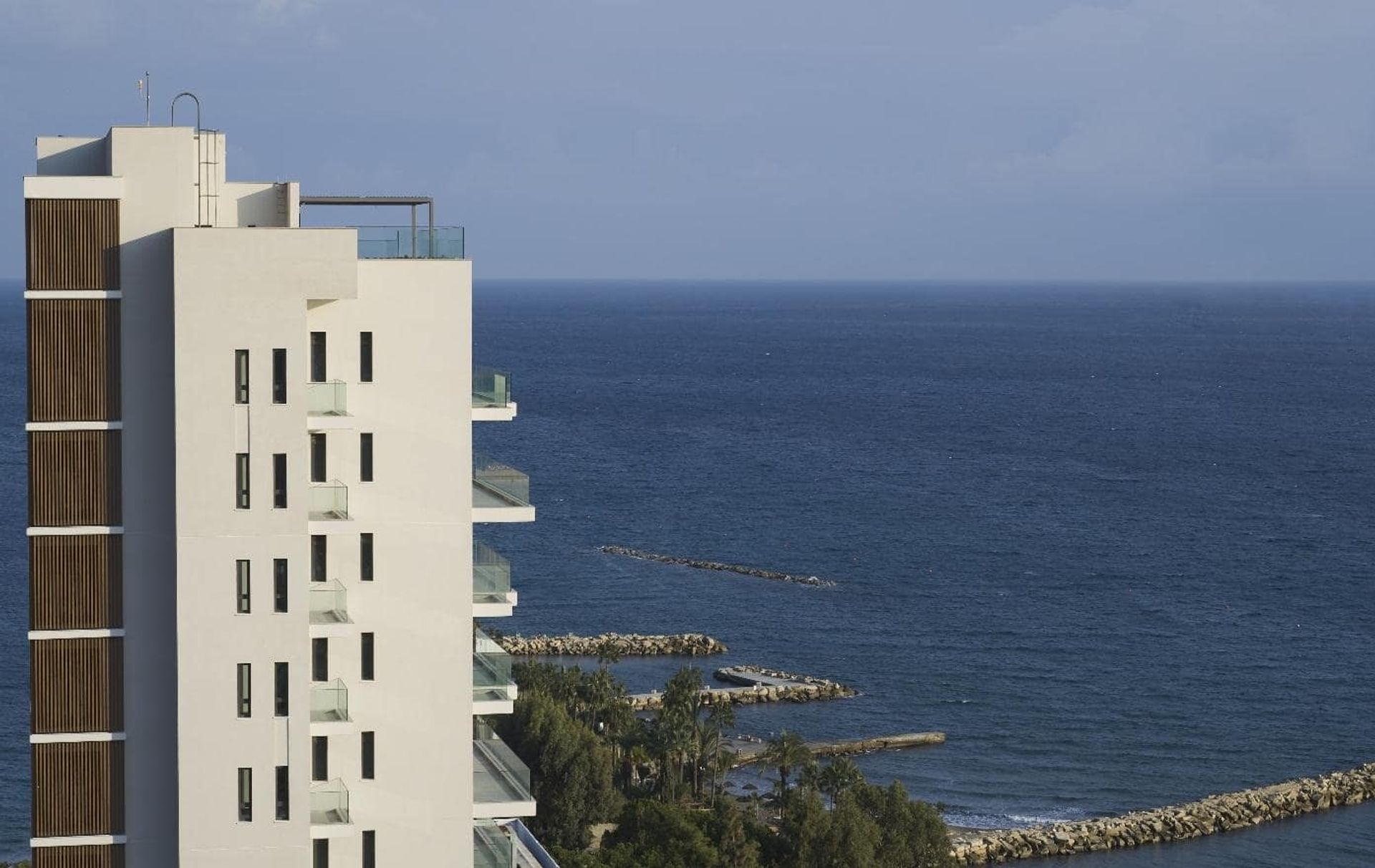 Condominium in Agios Tychon, Limassol 12456409