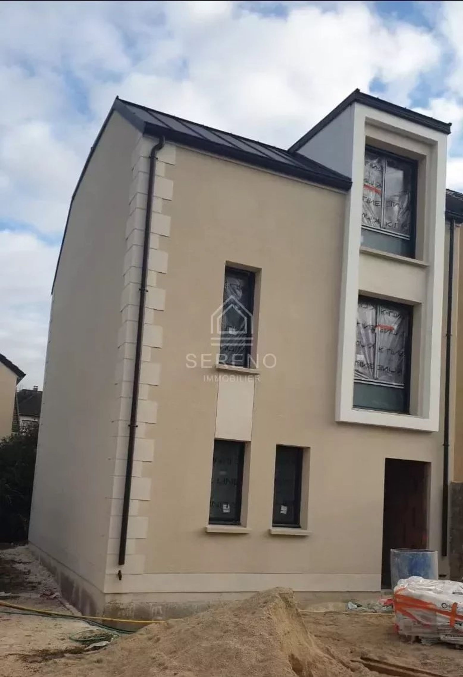 Residential in Saint-Thibault-des-Vignes, Seine-et-Marne 12456953