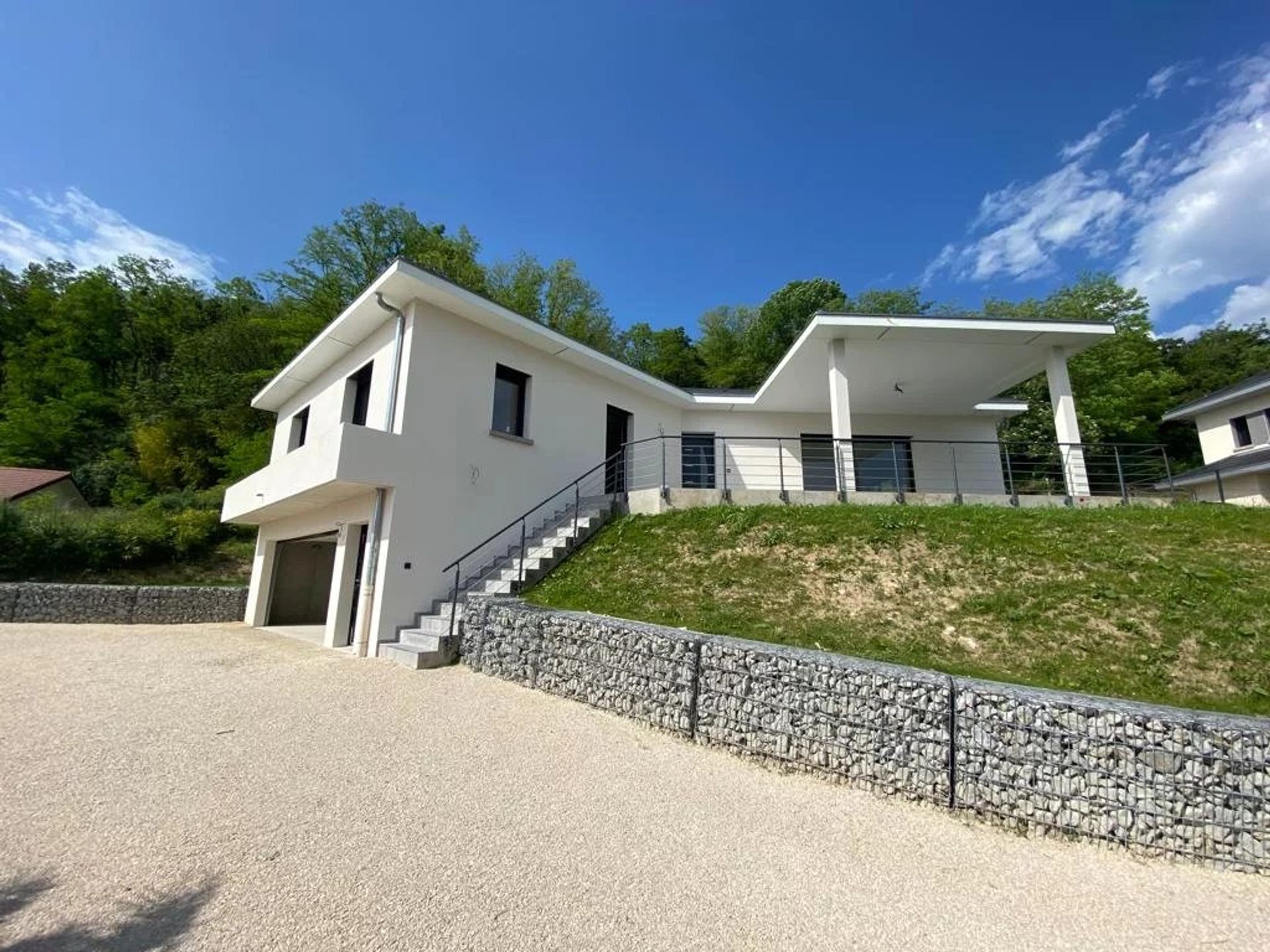 House in La Buisse, Auvergne-Rhone-Alpes 12457054