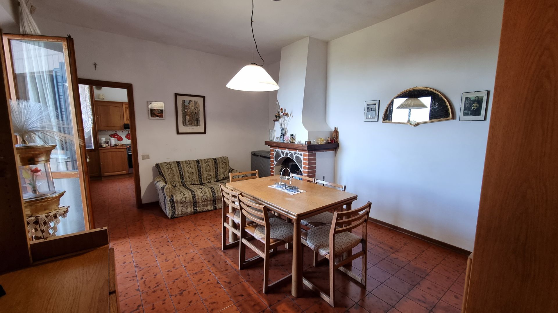 Osakehuoneisto sisään Volterra, Toscana 12458485