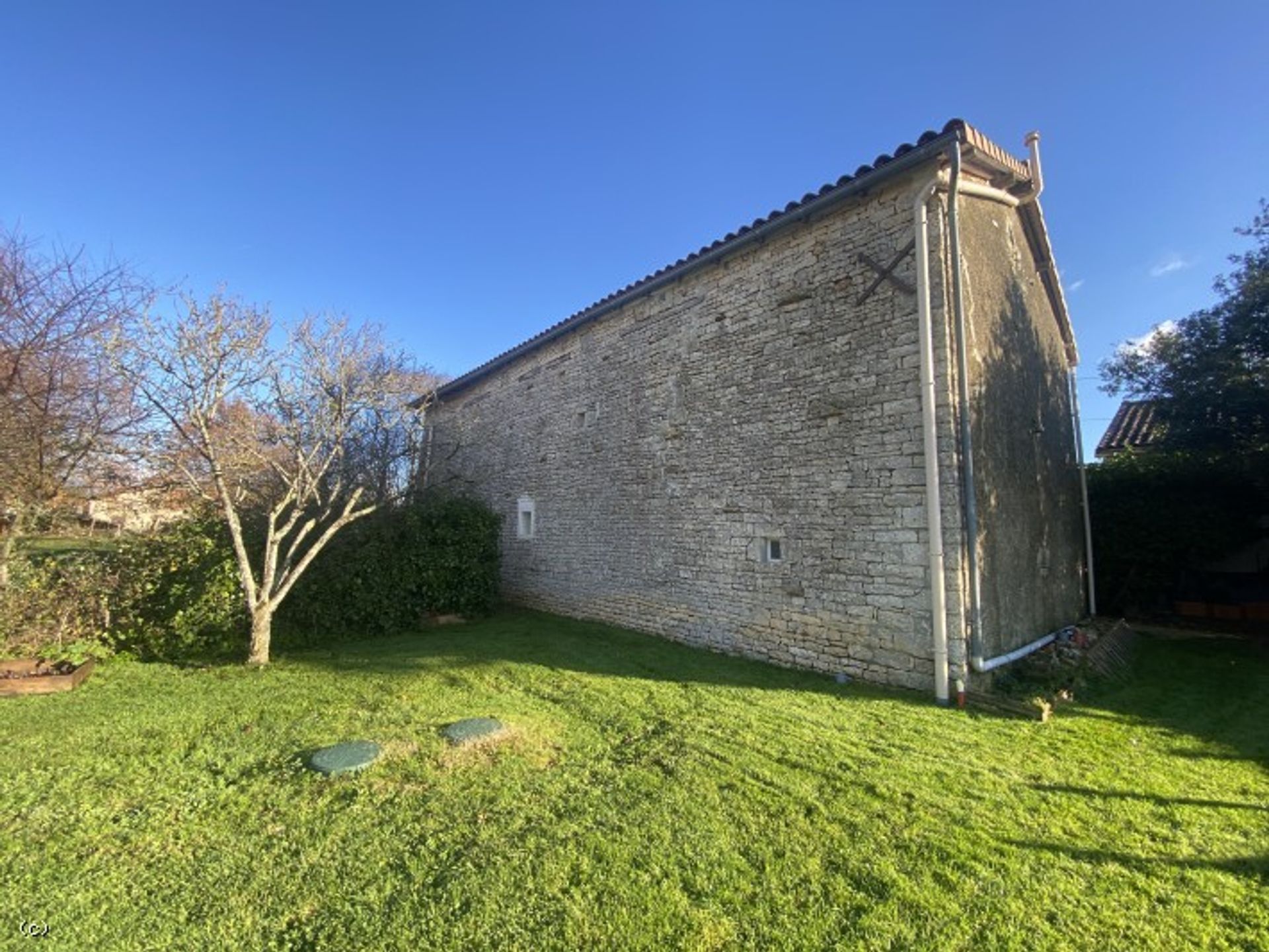 casa en Nanteuil-en-Vallée, Nouvelle-Aquitaine 12458606