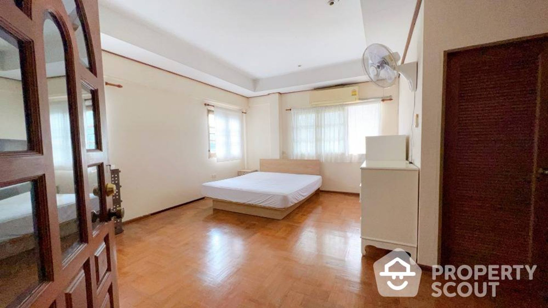 casa no , Krung Thep Maha Nakhon 12460656