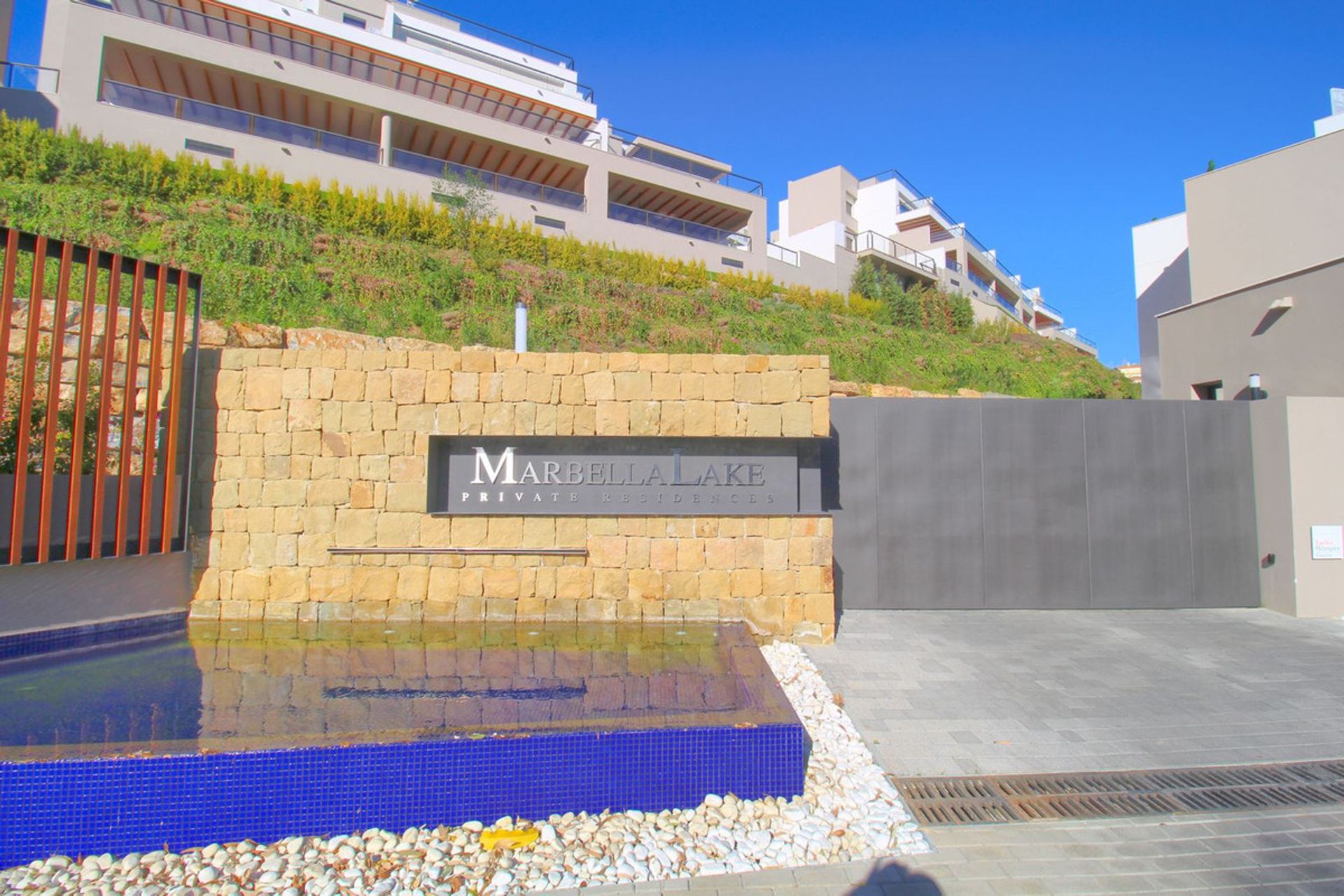 Condominium in Marbella, Andalucía 12461491