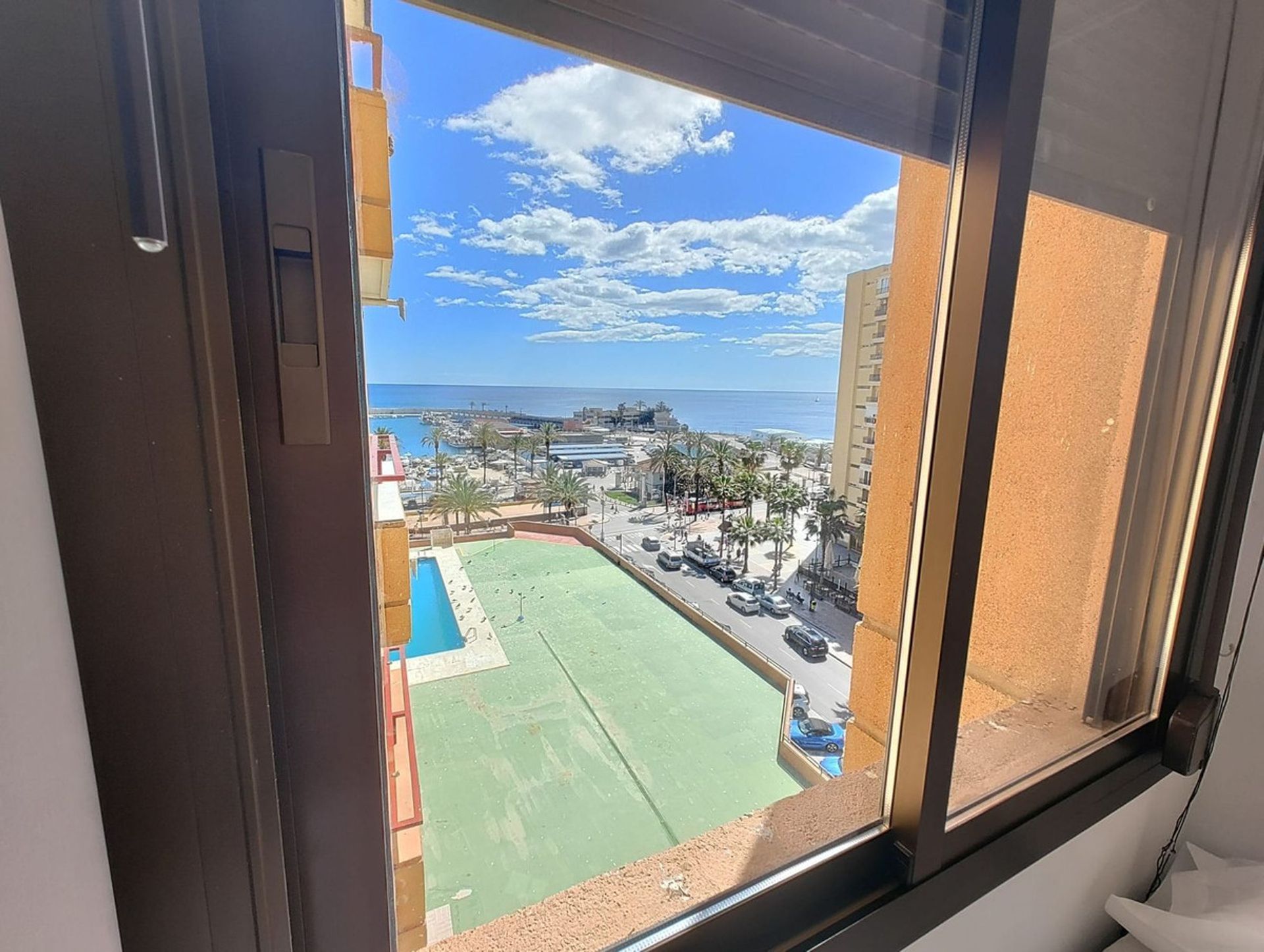 Condominium in Fuengirola, Andalusia 12461575