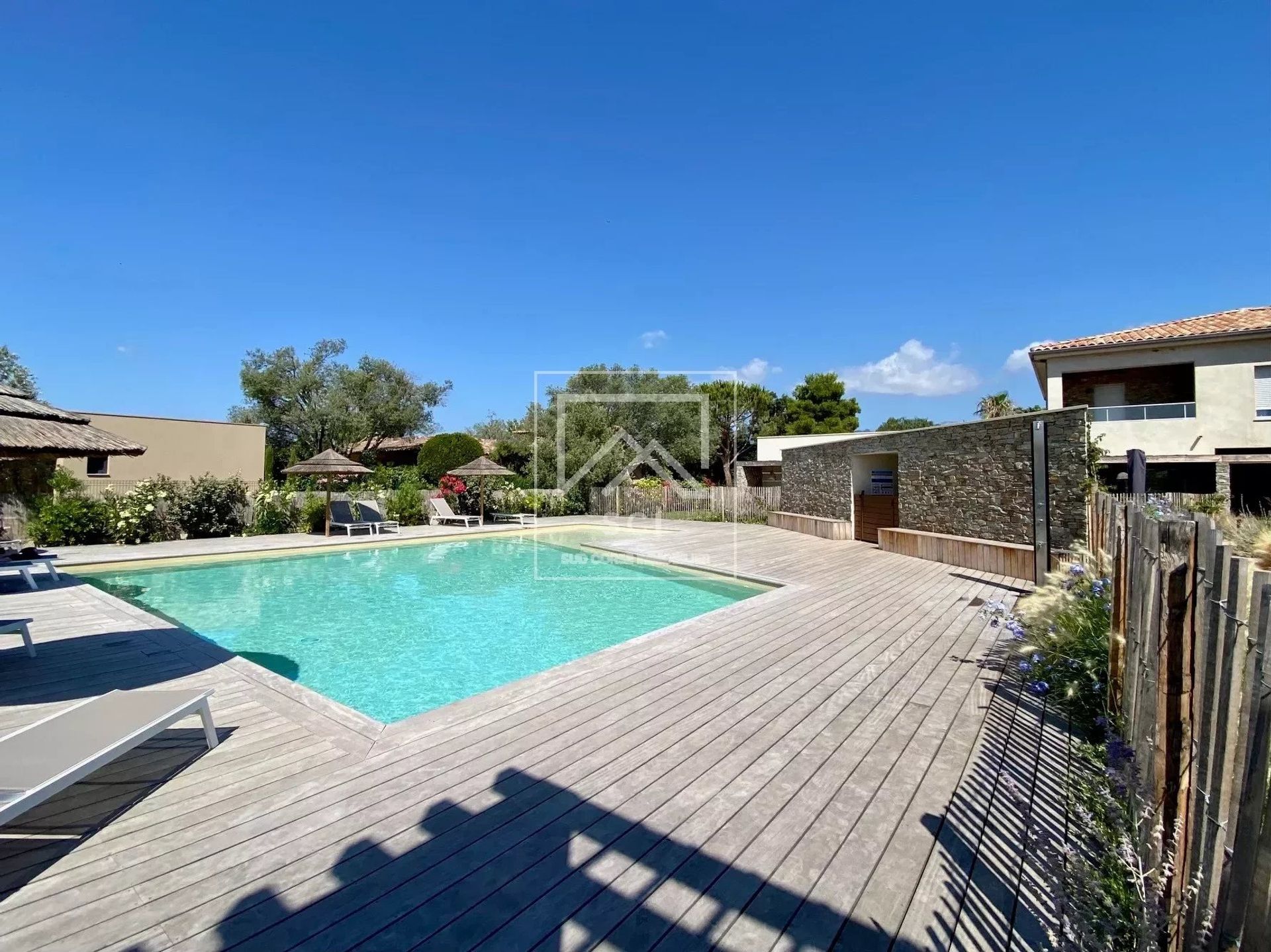 Condominium in Lecci, Corsica 12465433