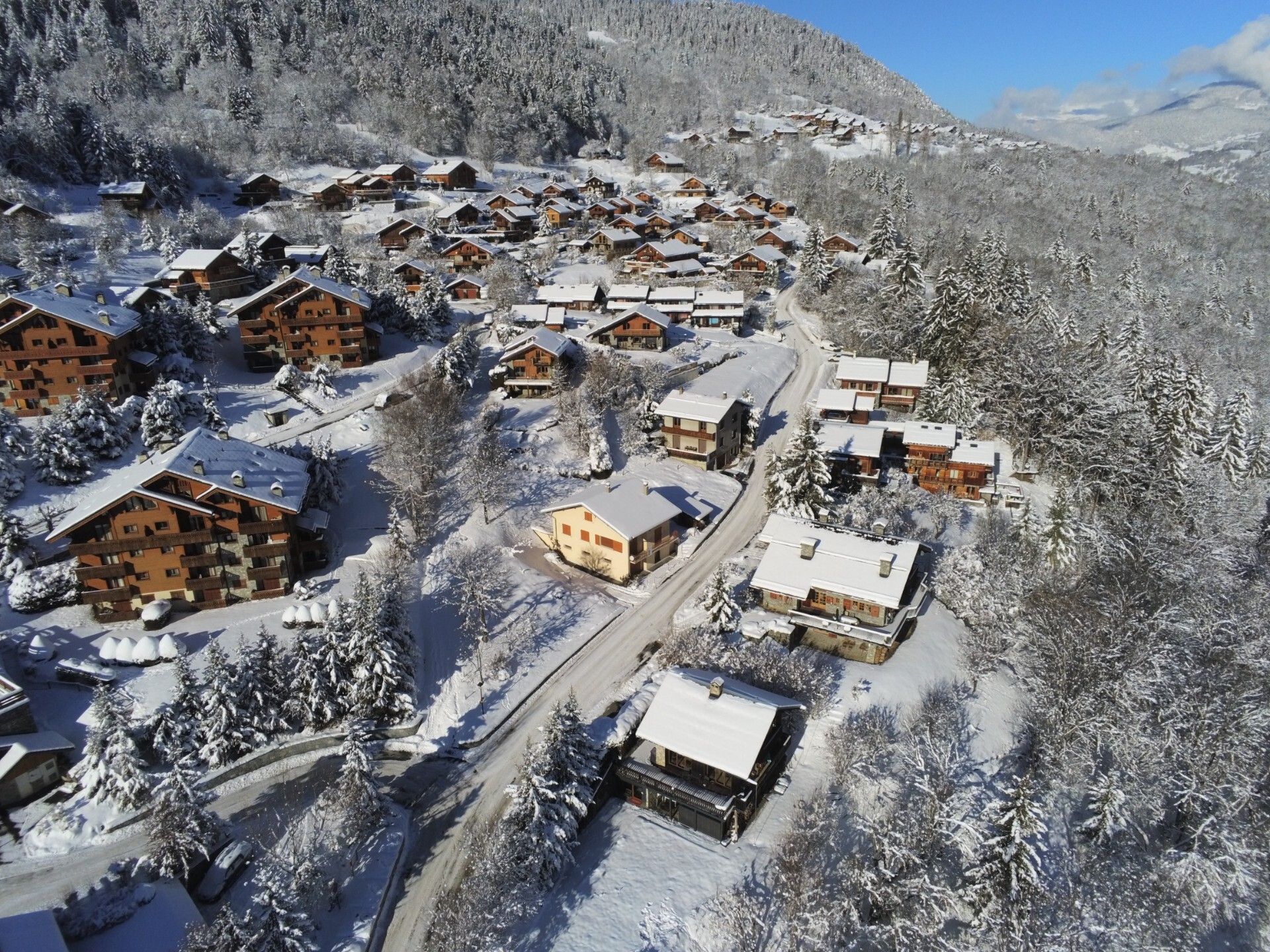 Outro no Les Allues, Auvérnia-Ródano-Alpes 12466298