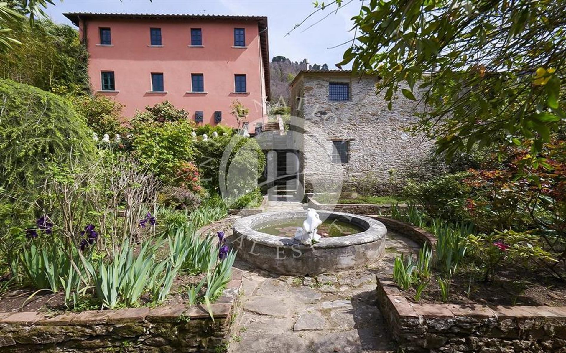 rumah dalam Pietrasanta, Tuscany 12466626