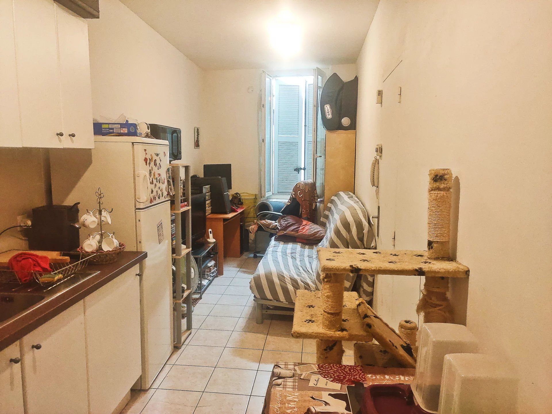 Osakehuoneisto sisään Aubagne, Provence-Alpes-Cote d'Azur 12468507