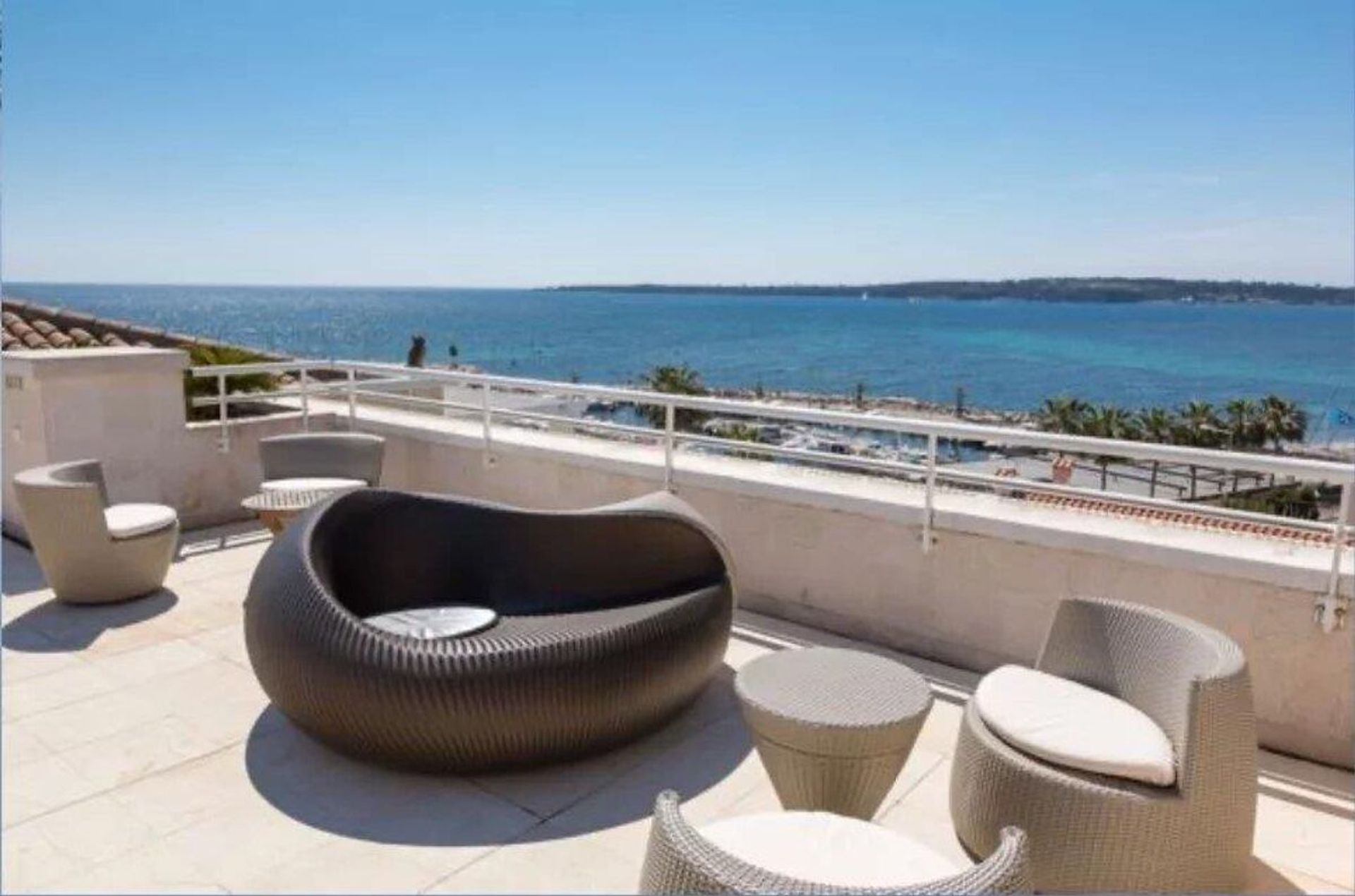 Condominio en Cannes, Provence-Alpes-Côte d'Azur 12469790