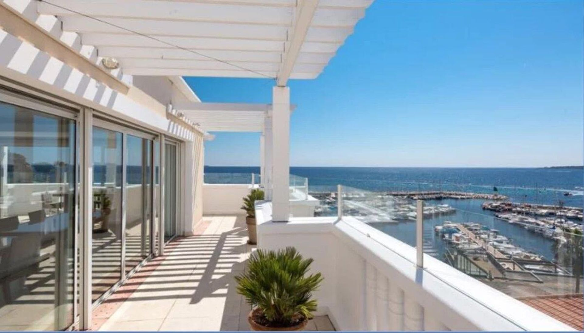 Condominio en Cannes, Provence-Alpes-Côte d'Azur 12469790