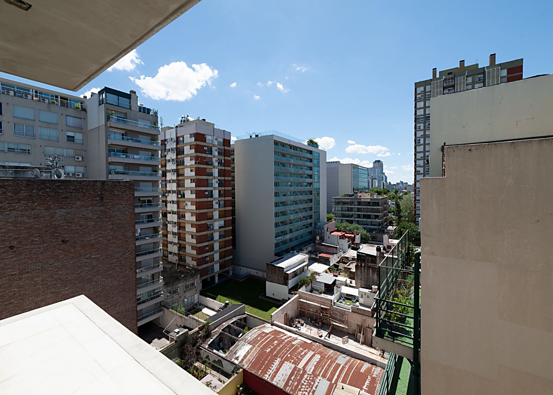 Condominium in Buenos Aires, Buenos Aires 12470004