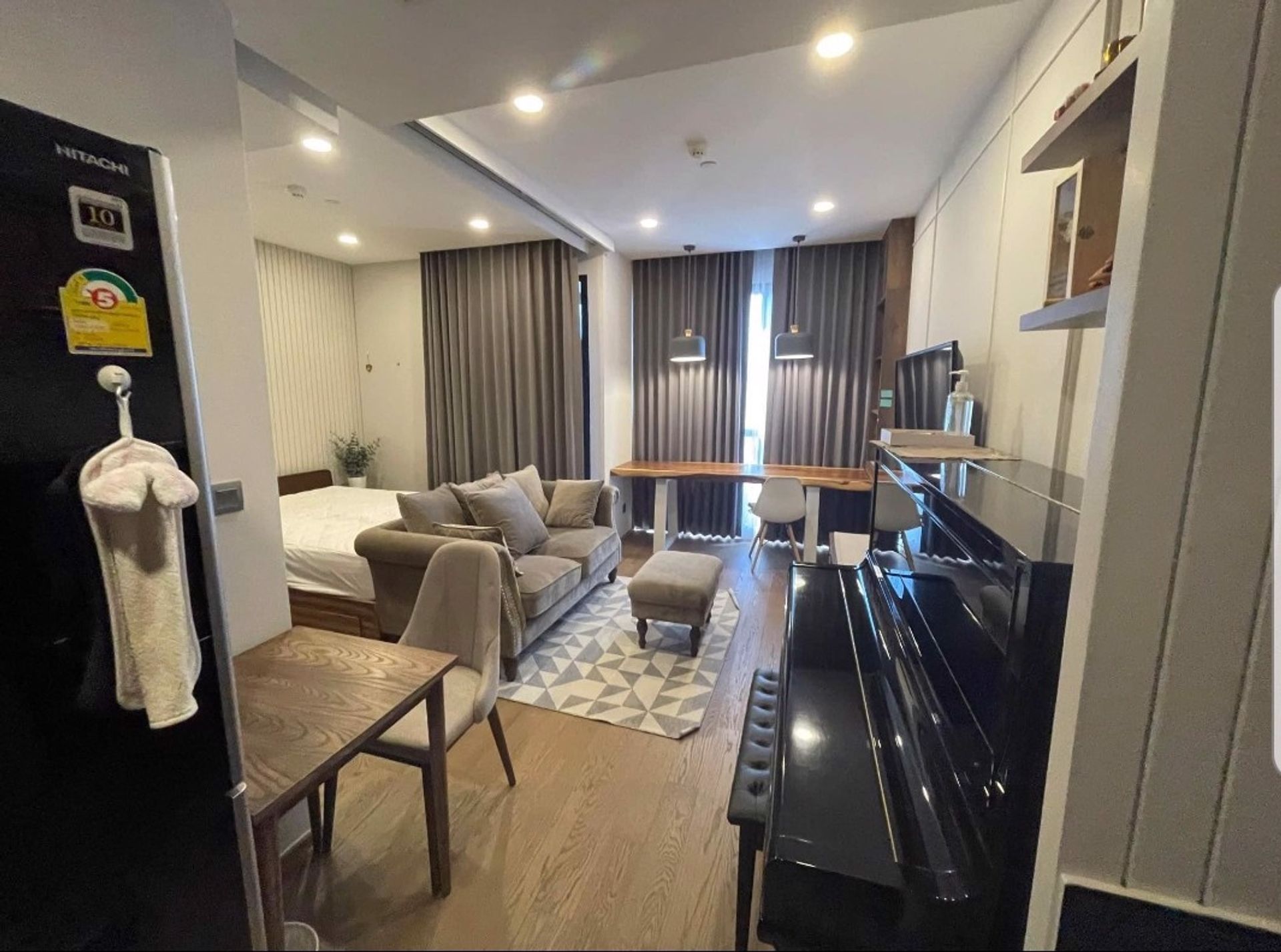 Condominium in Bang Rak, Krung Thep Maha Nakhon 12470453