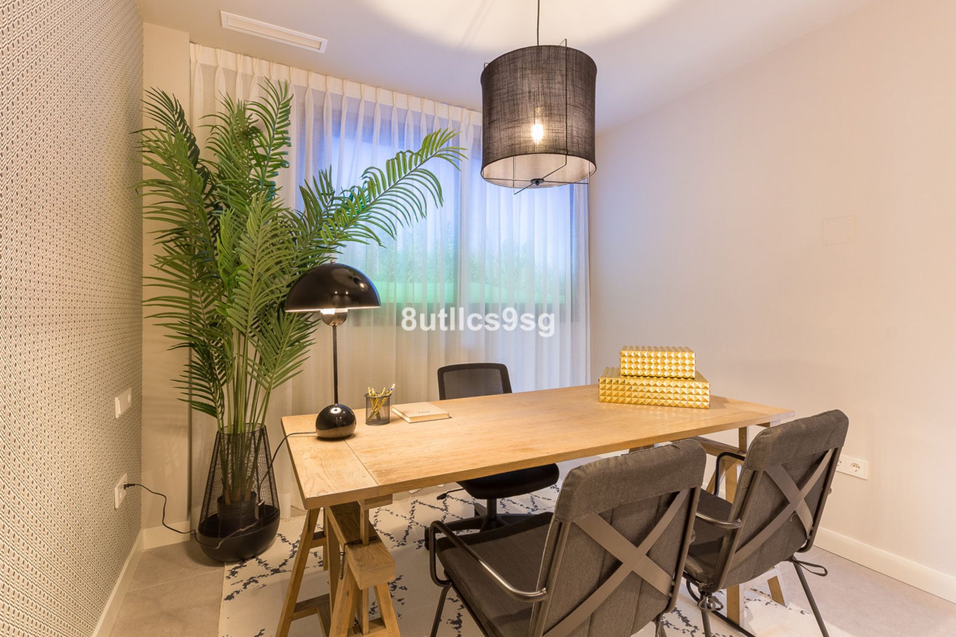 Condominium dans Estepona, Andalusia 12472101