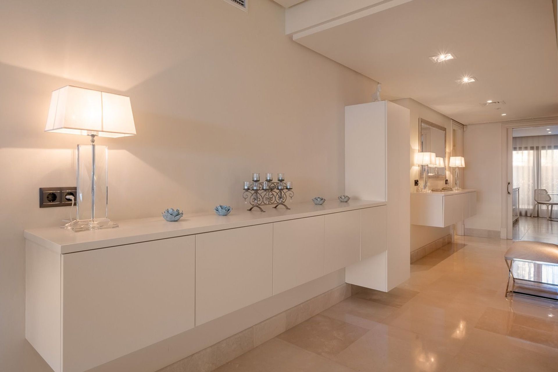 Condominium in Estepona, Andalusia 12472123