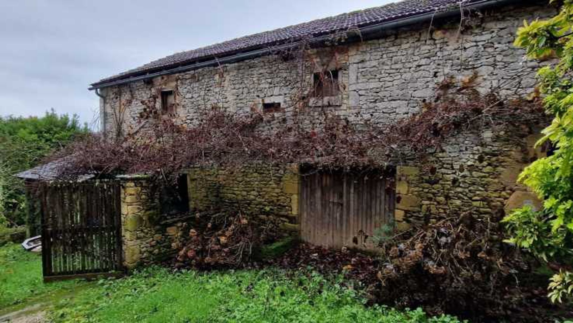 Talo sisään Saint-Cyprien, Nouvelle-Aquitaine 12472248