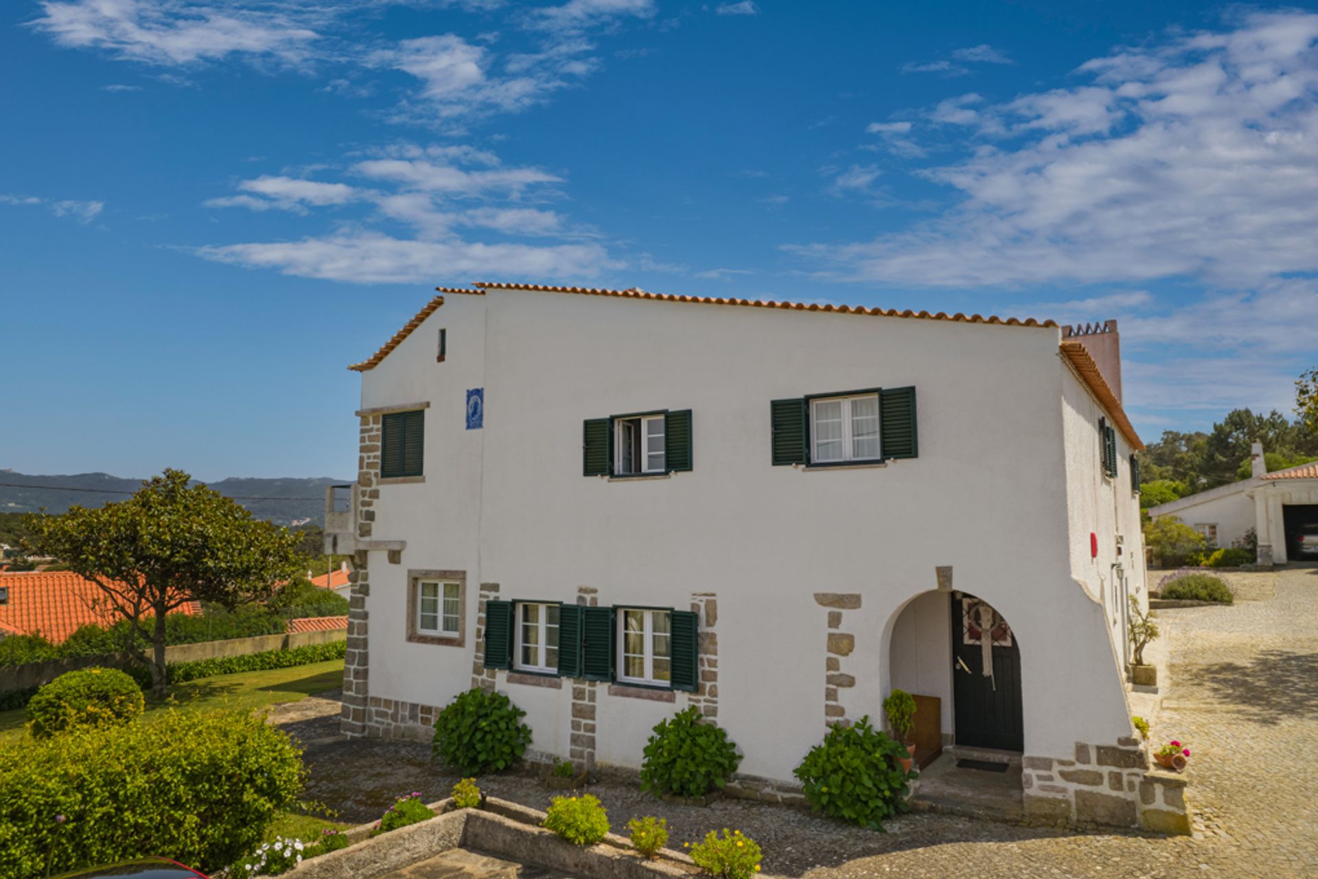 Hus i Colares, Avenida Maestro Frederico de Freitas 12473689