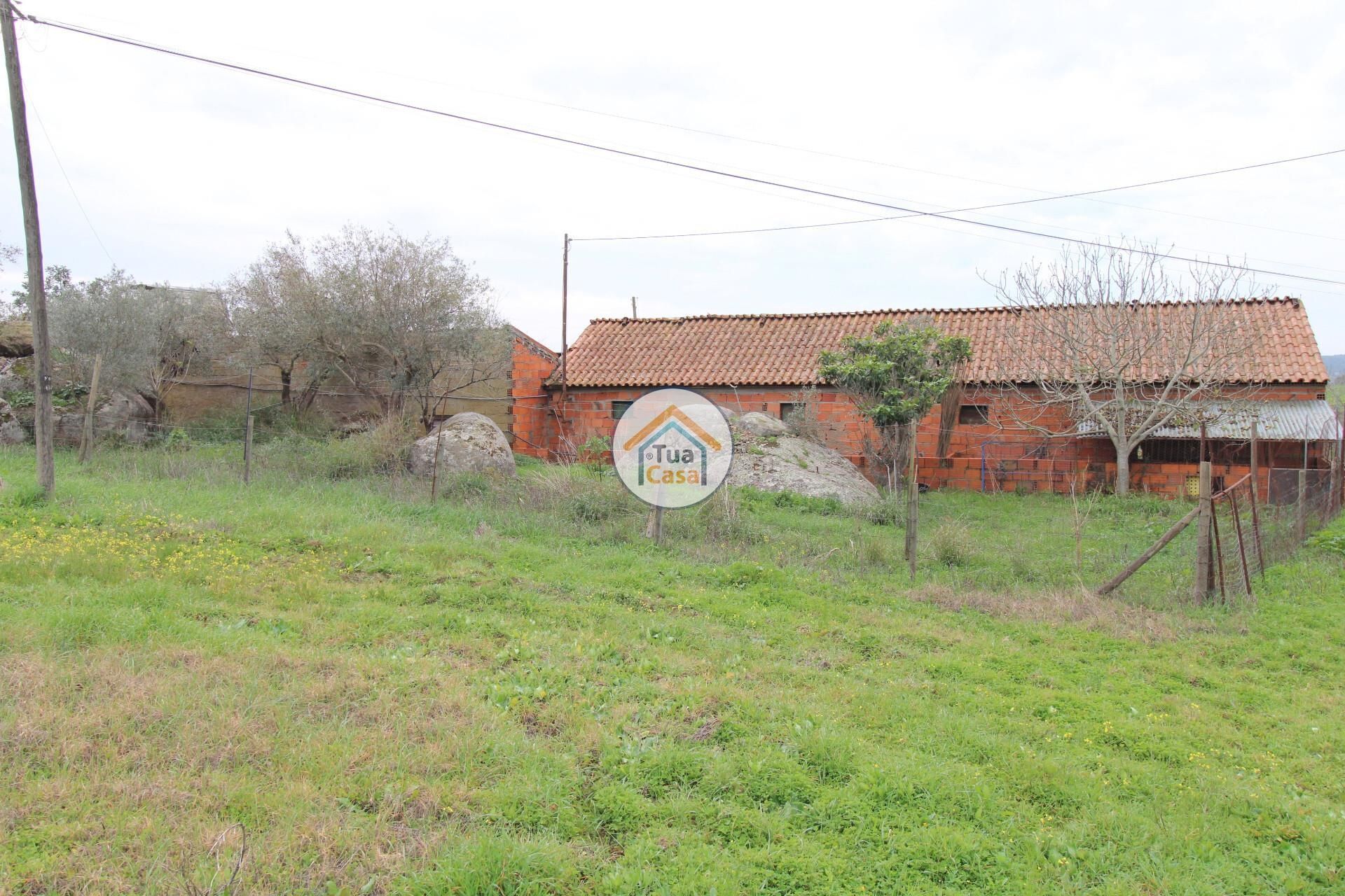 Land i Nossa Senhora de Machede, Évora District 12473825