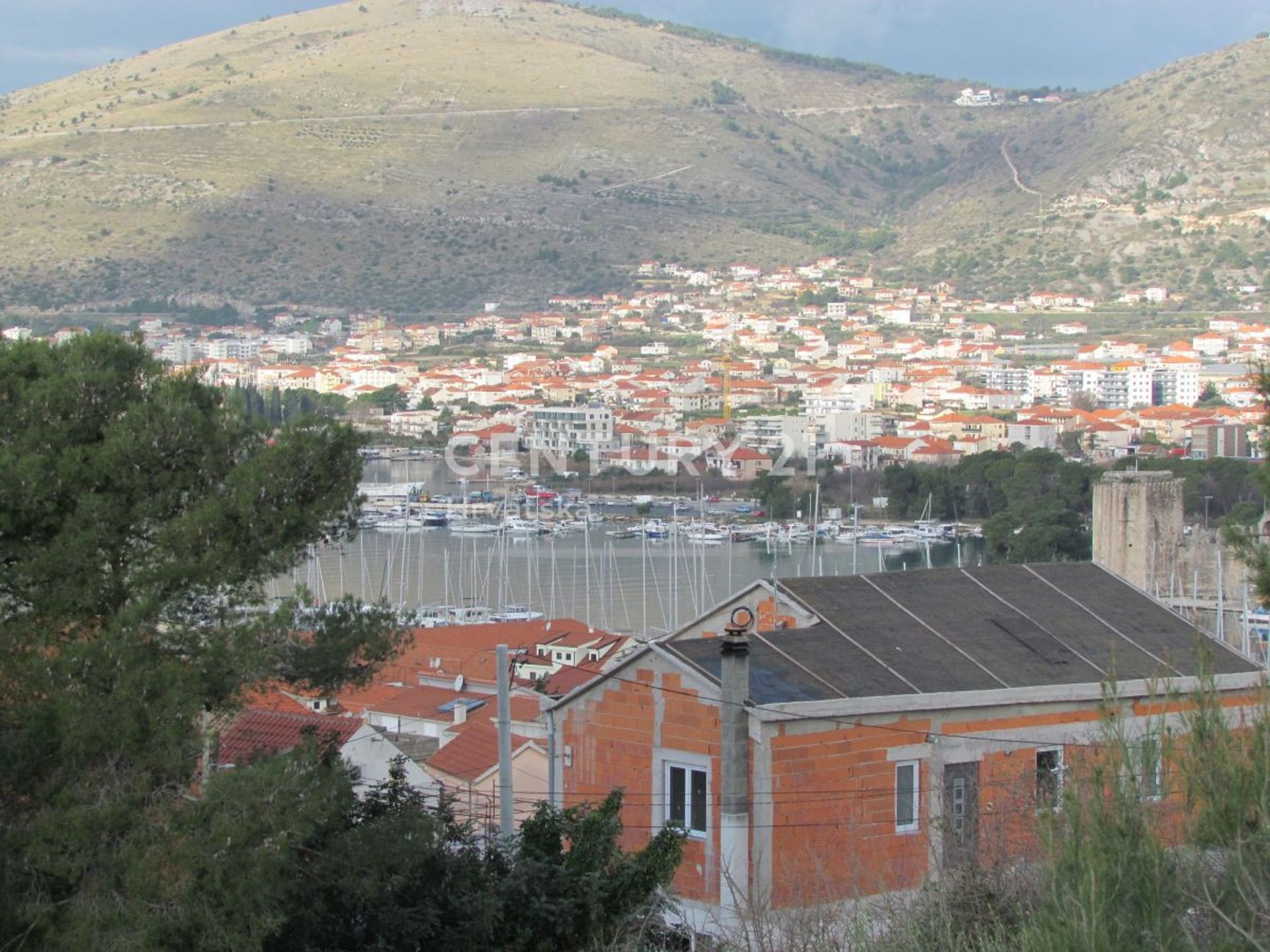 Tanah di Trogir, Splitsko-Dalmatinska Zupanija 12474980