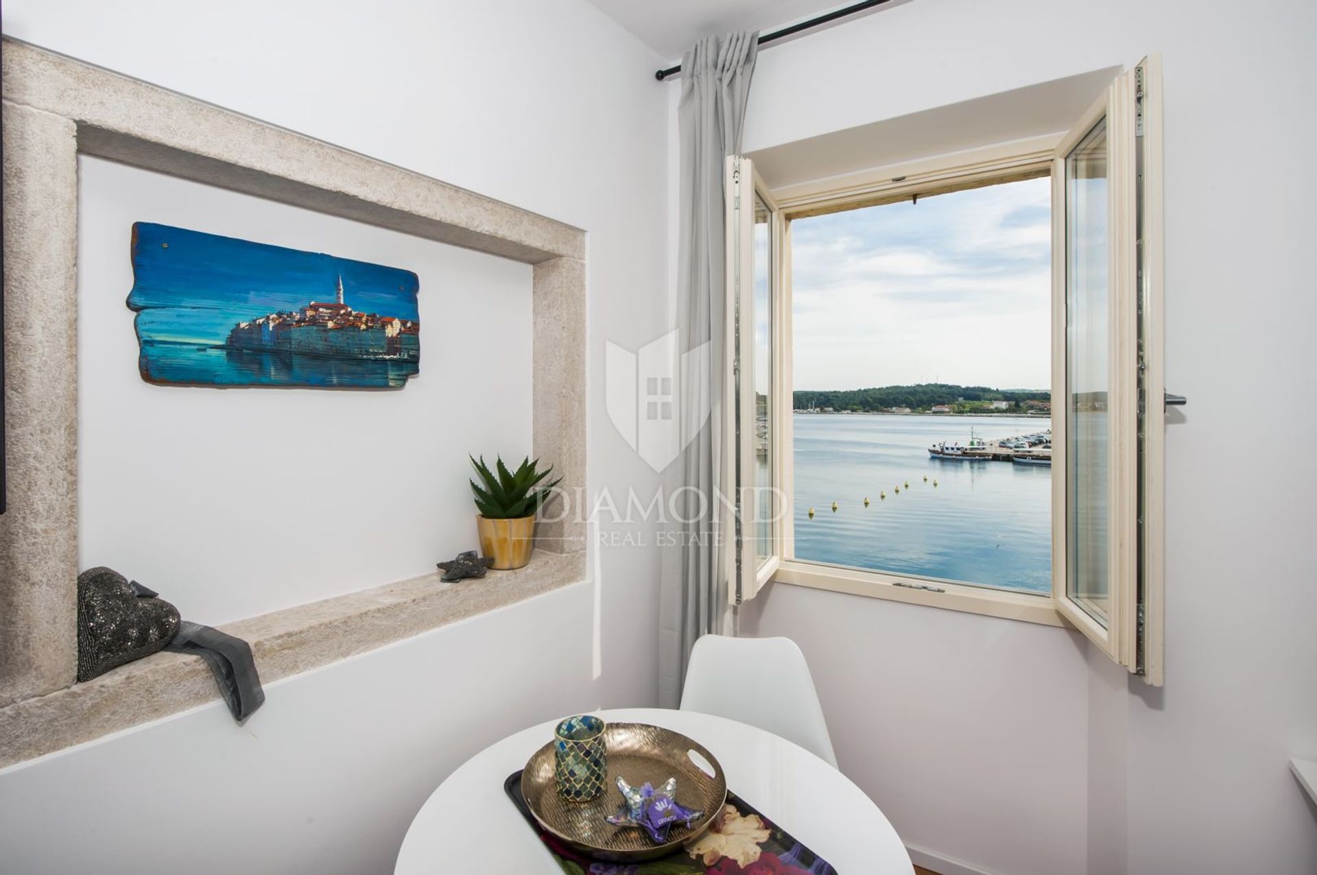 Condominium in Rovinj, Istria County 12475138