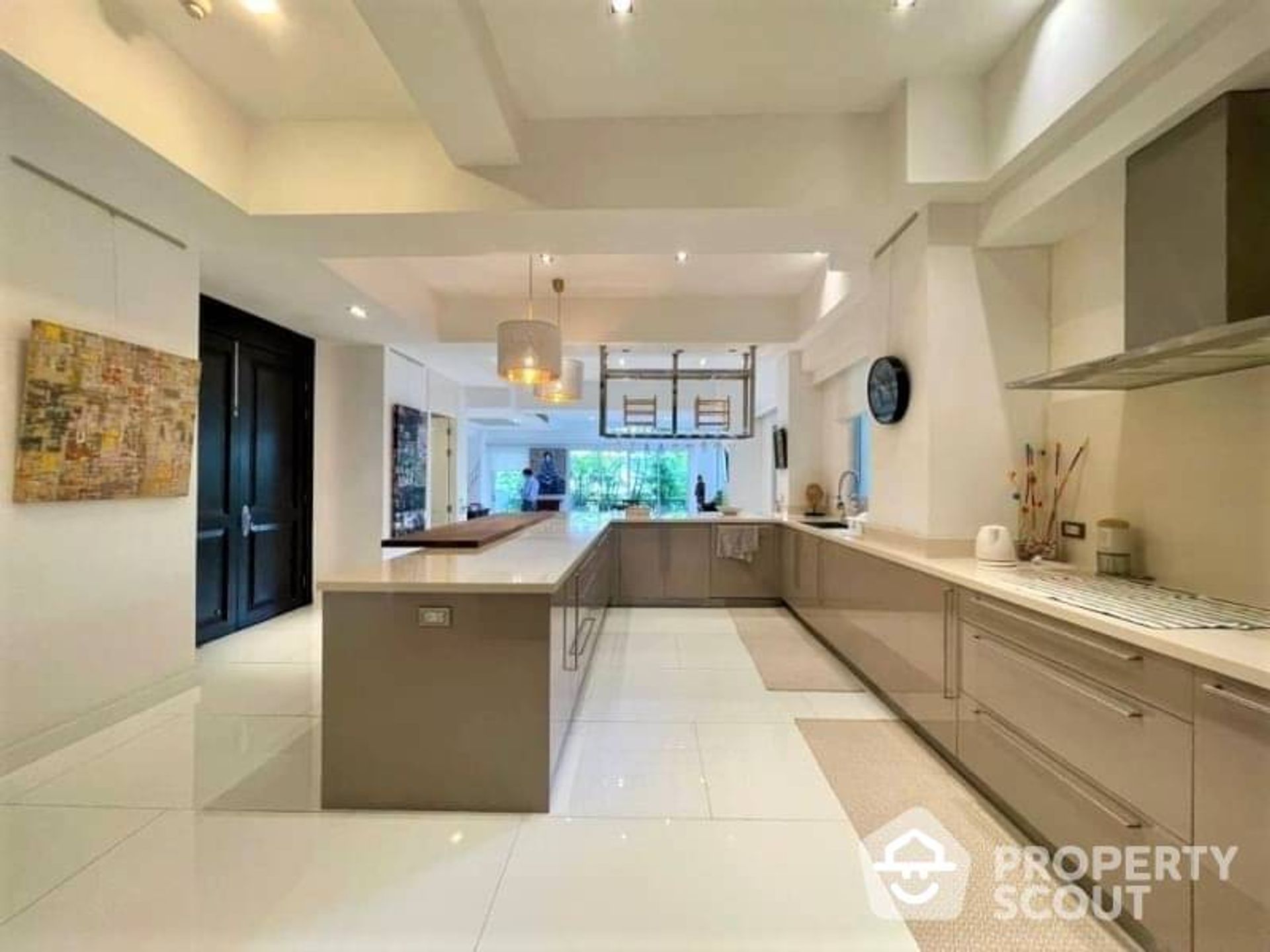 Condominium in Sathon, Krung Thep Maha Nakhon 12475396