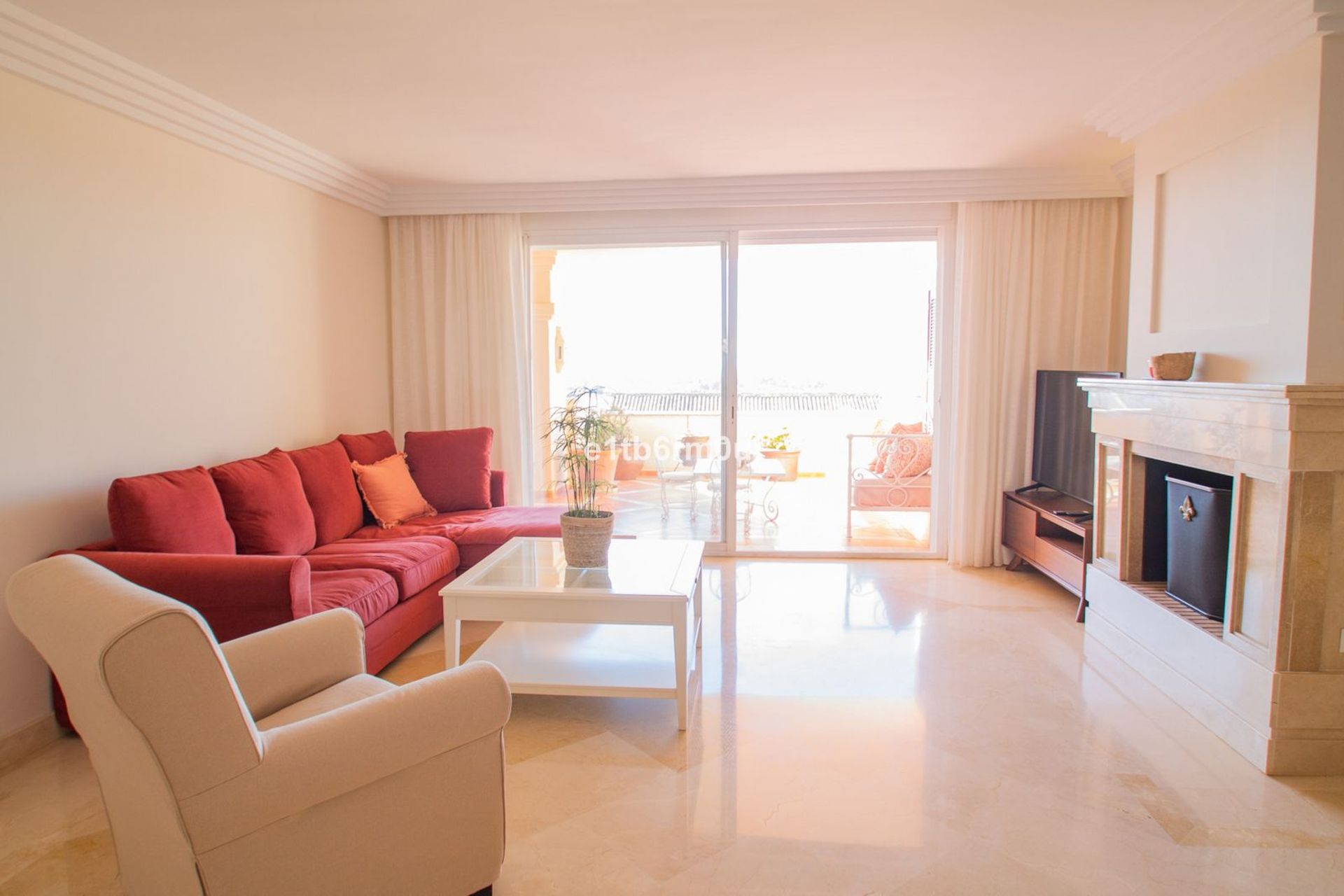 Condominium in Marbella, Andalucía 12476194