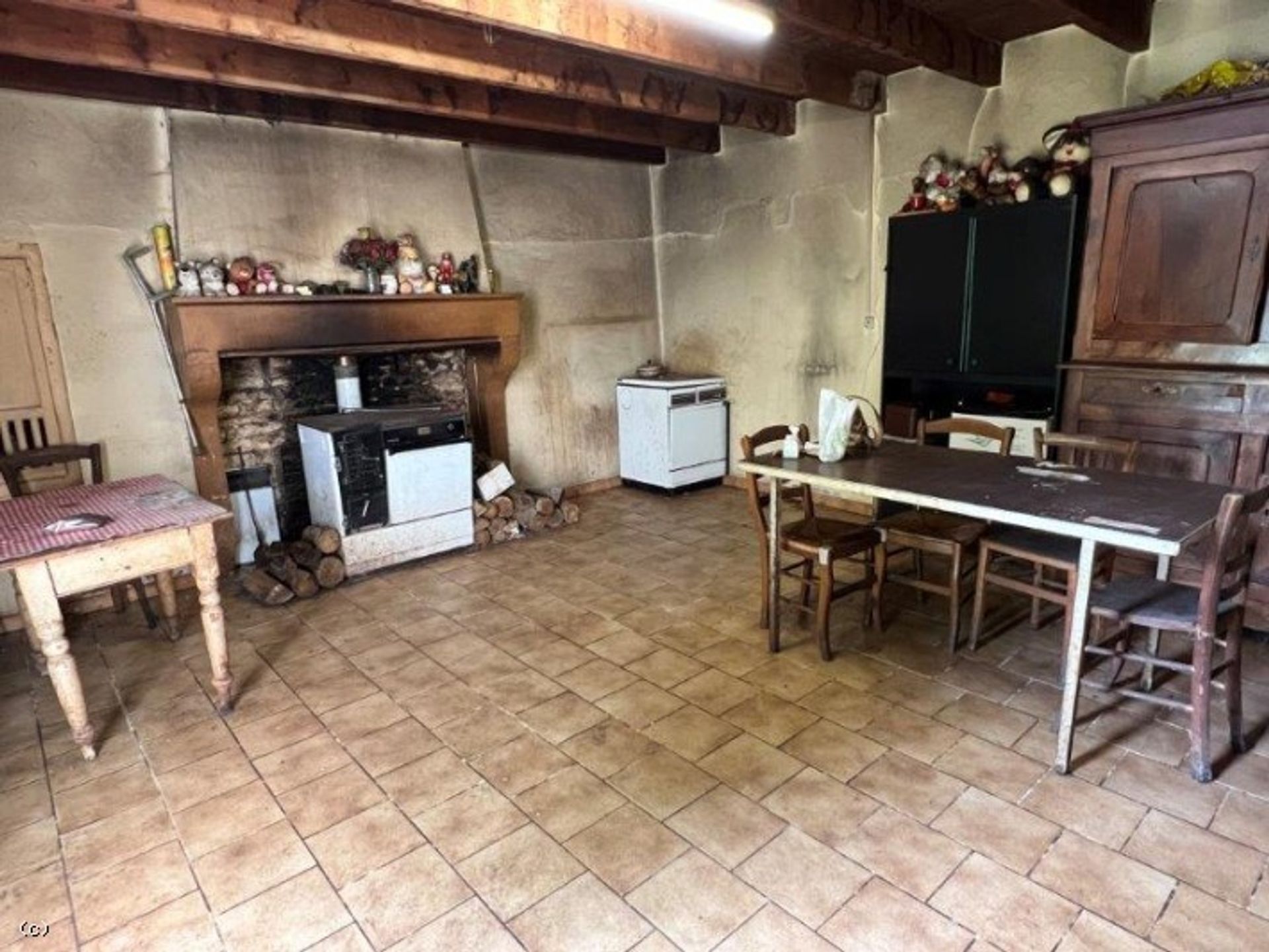 Будинок в Saint-Claud, Nouvelle-Aquitaine 12476714