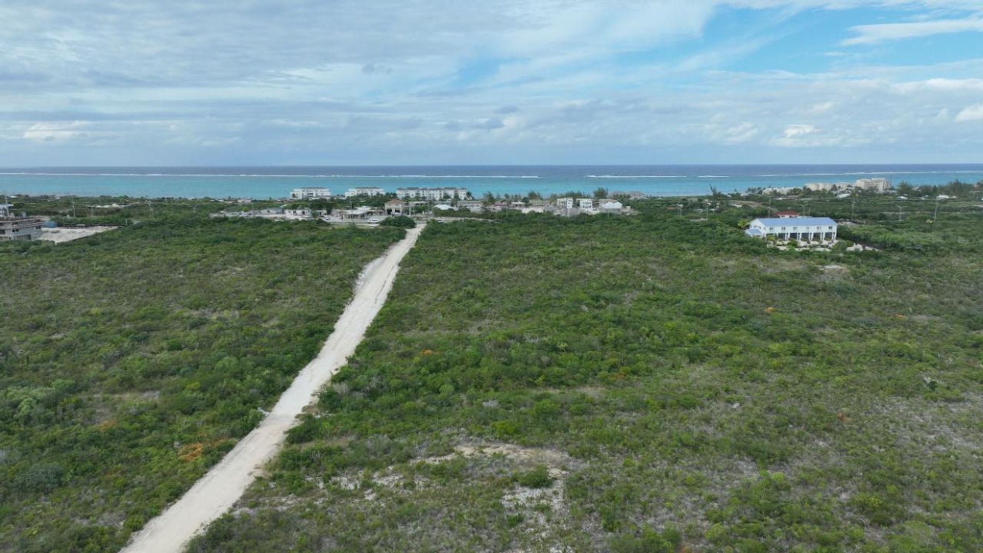 Land in , Caicos Islands 12477208