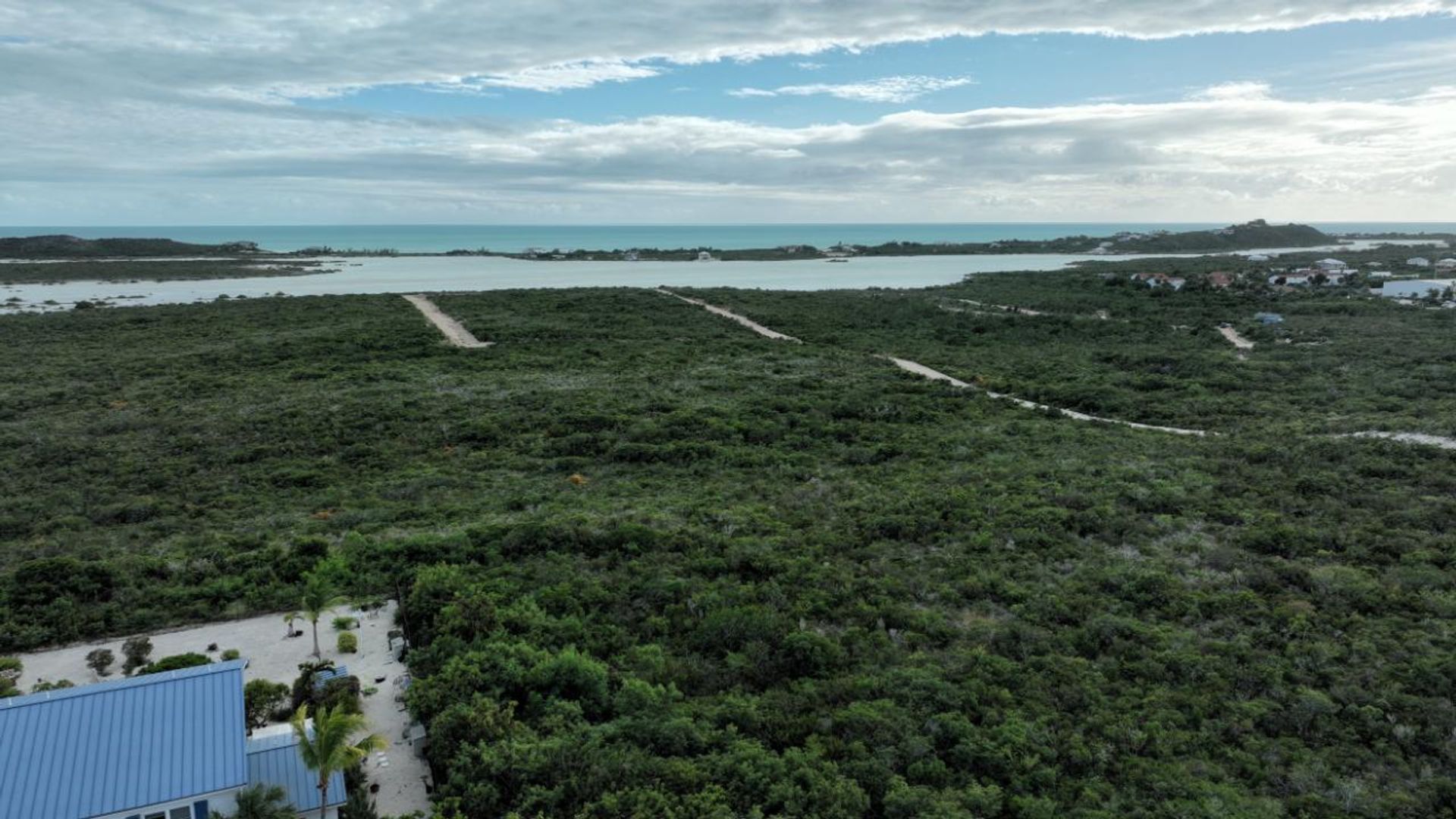 Land in , Caicos Islands 12477208