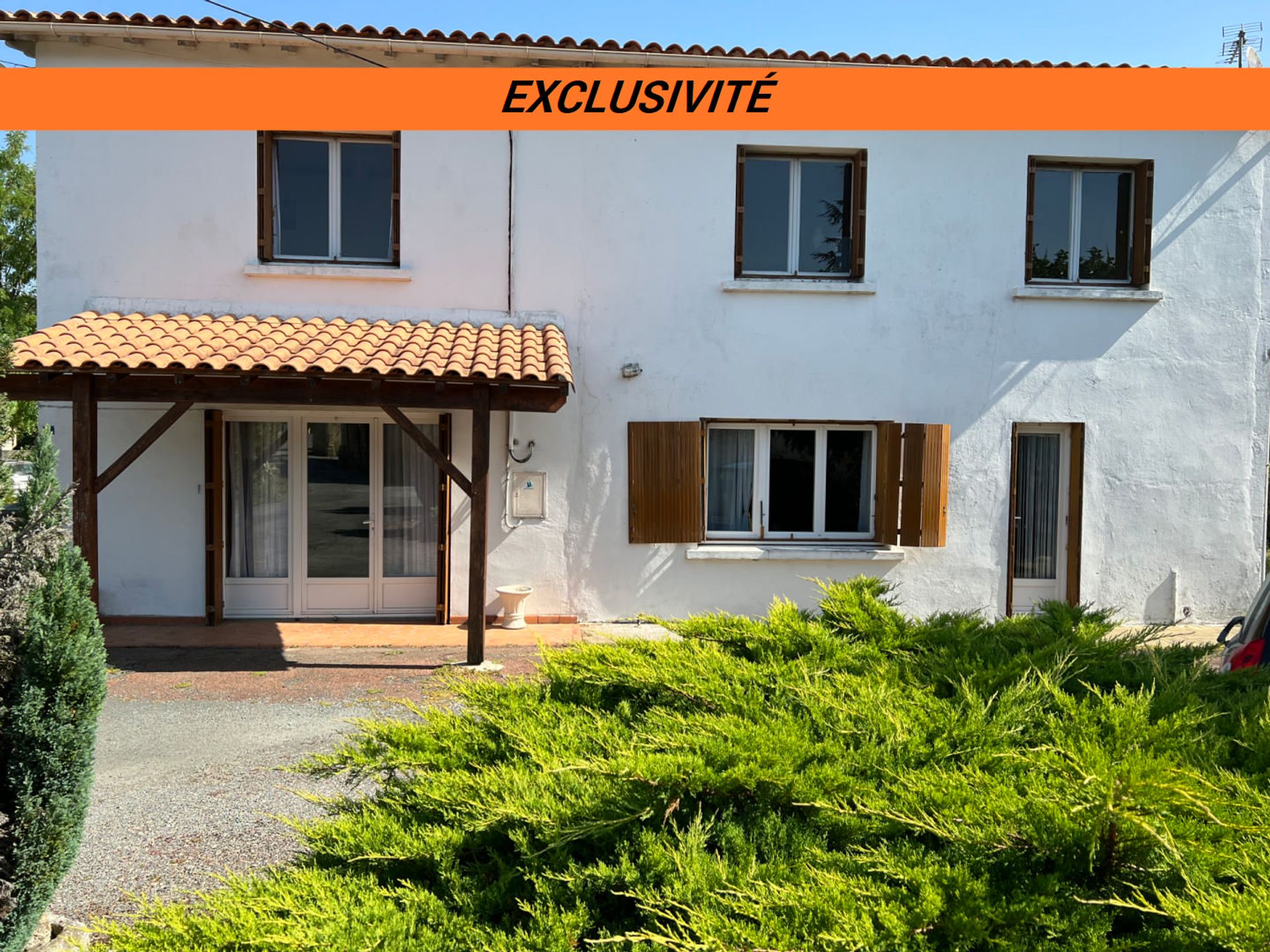 Huis in Saint-Julien-de-l'Escap, Nouvelle-Aquitaine 12477465