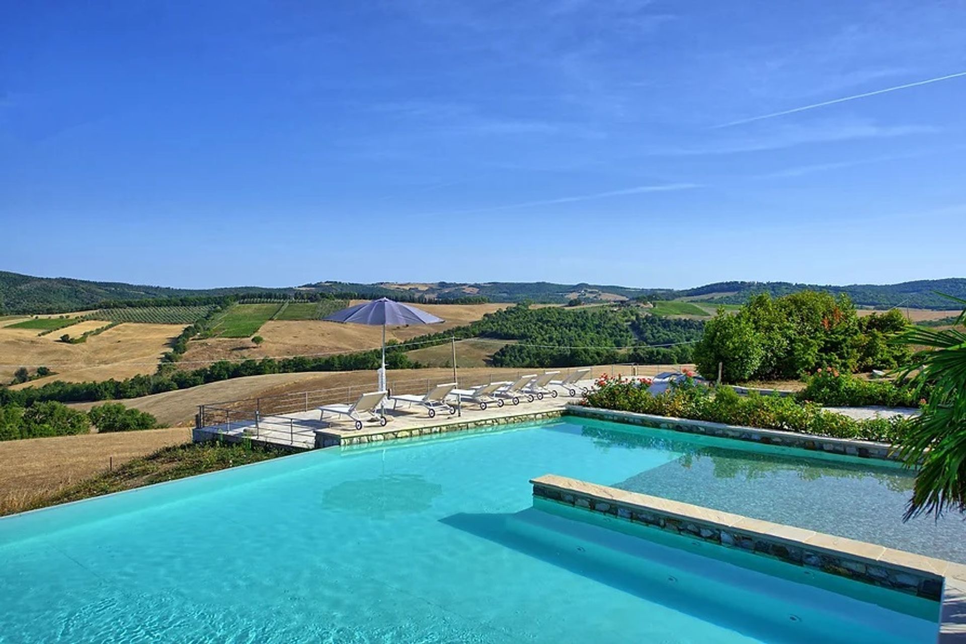 Kondominium dalam Volterra, Tuscany 12477482