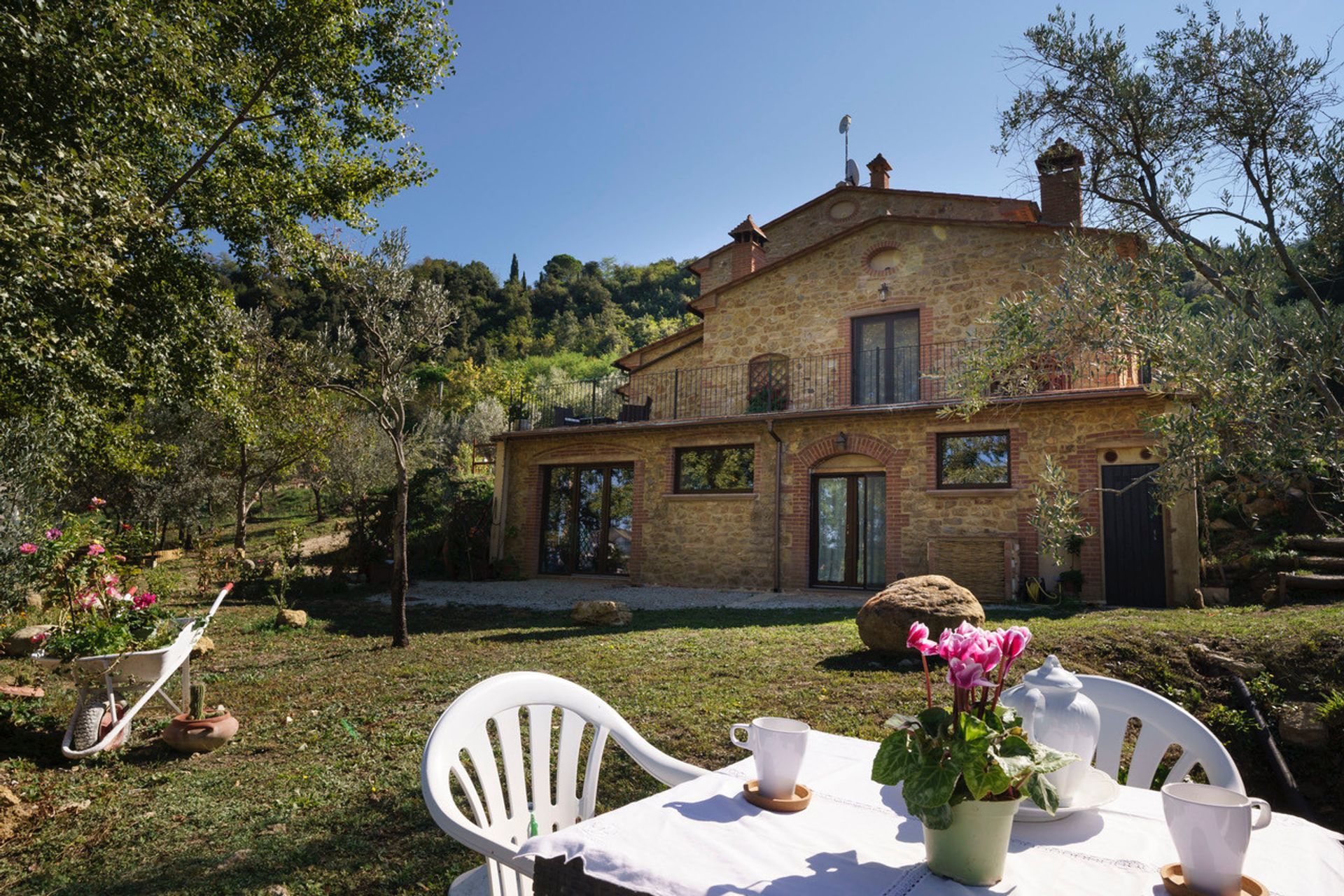 rumah dalam Volterra, Tuscany 12477483