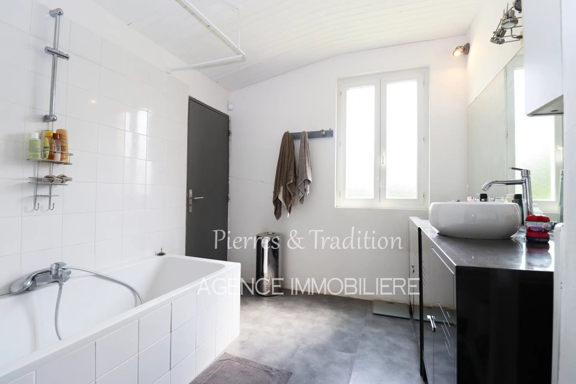 Haus im Apt, Vaucluse 12477504