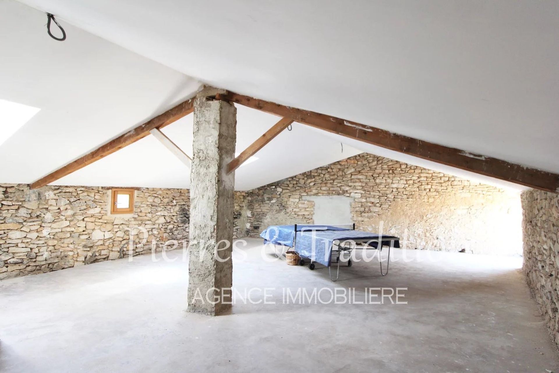 Hus i Banon, Alpes-de-Haute-Provence 12477512