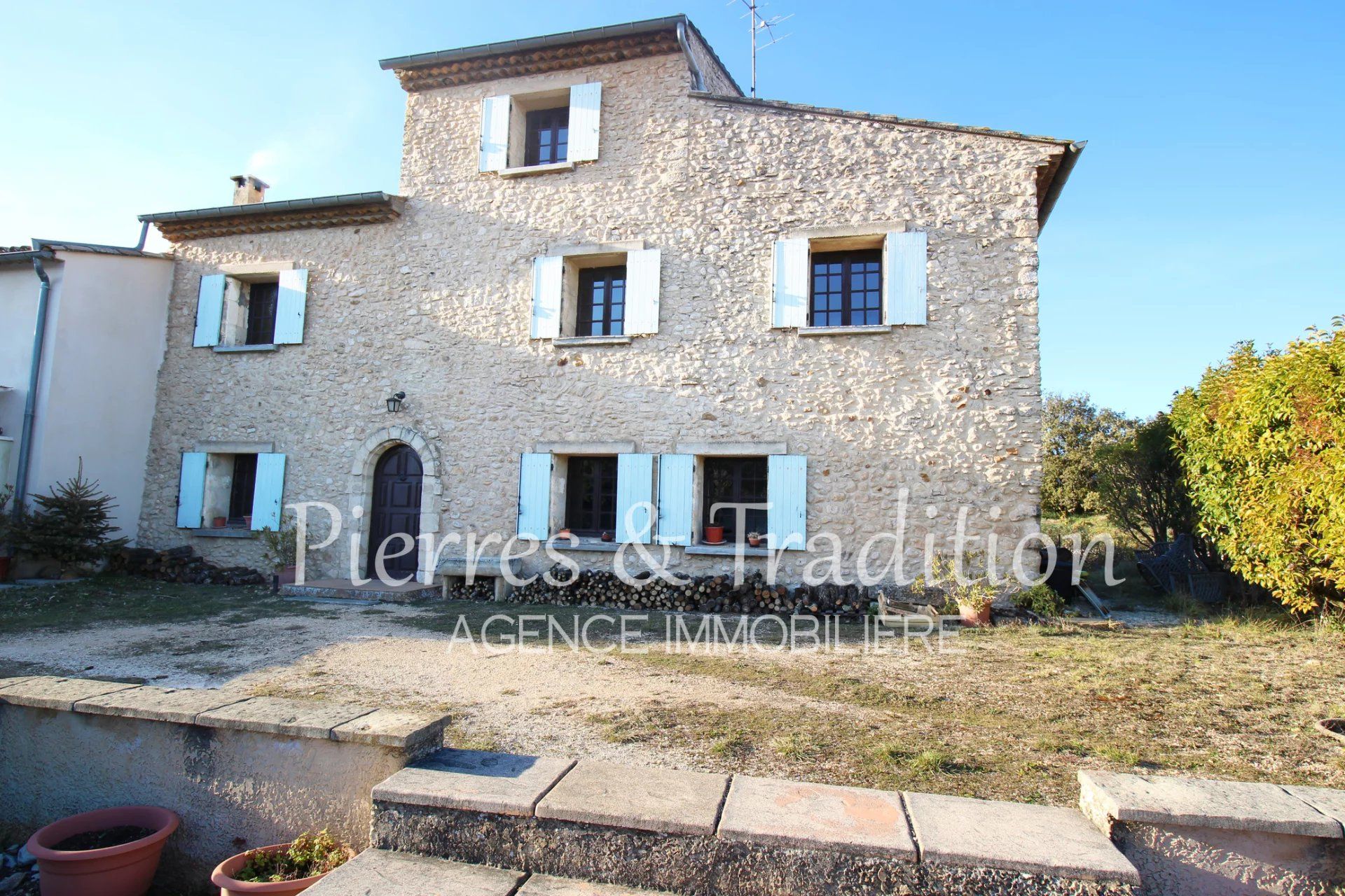 casa no Villars, Provence-Alpes-Cote d'Azur 12477534