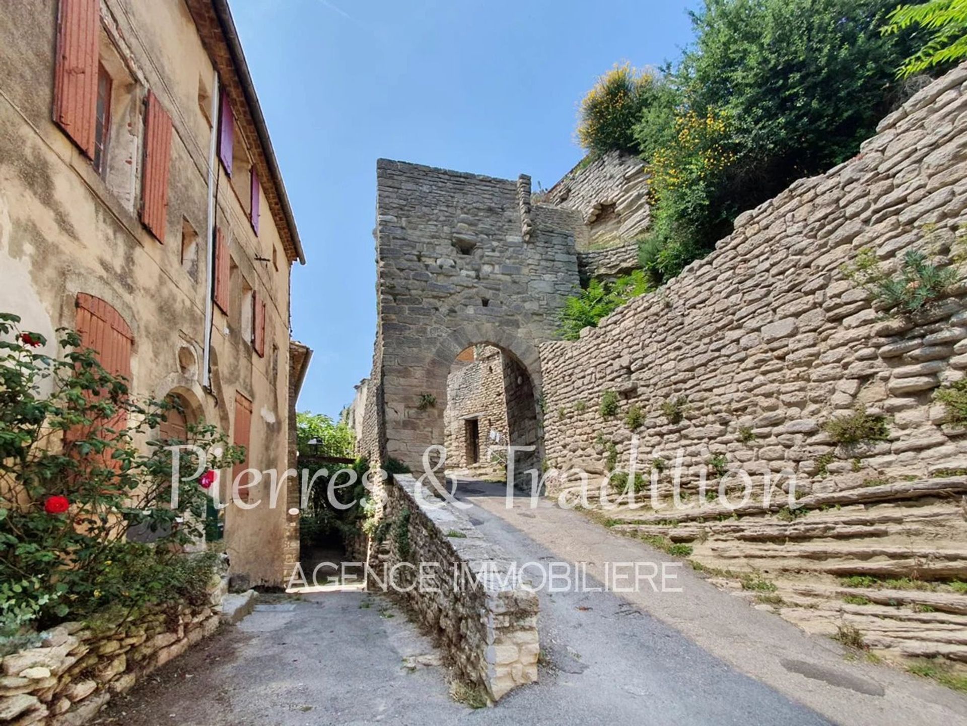 Borettslag i Saignon, Provence-Alpes-Cote d'Azur 12477550