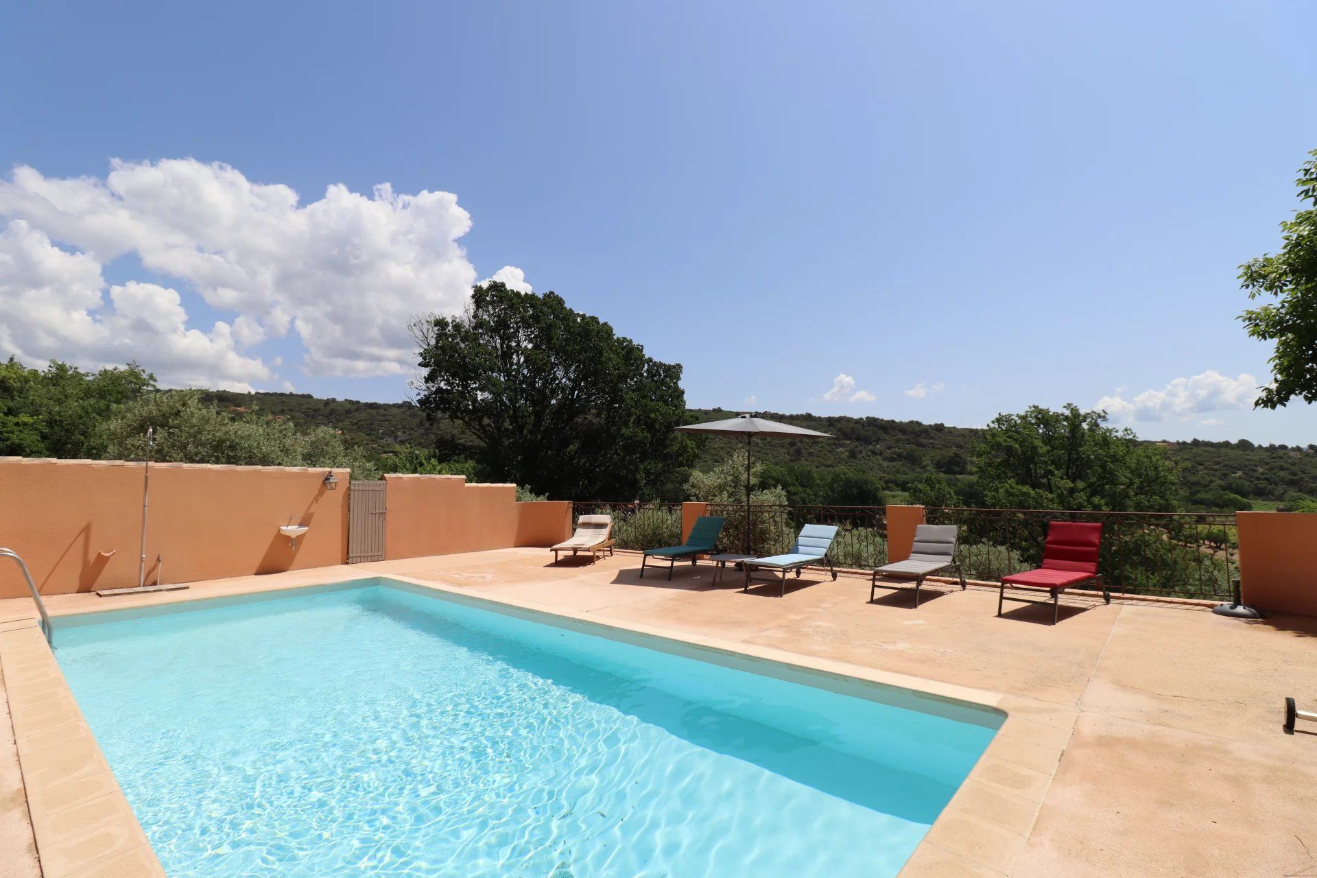 casa no Saint-Saturnin-lès-Apt, Provença-Alpes-Costa Azul 12477558