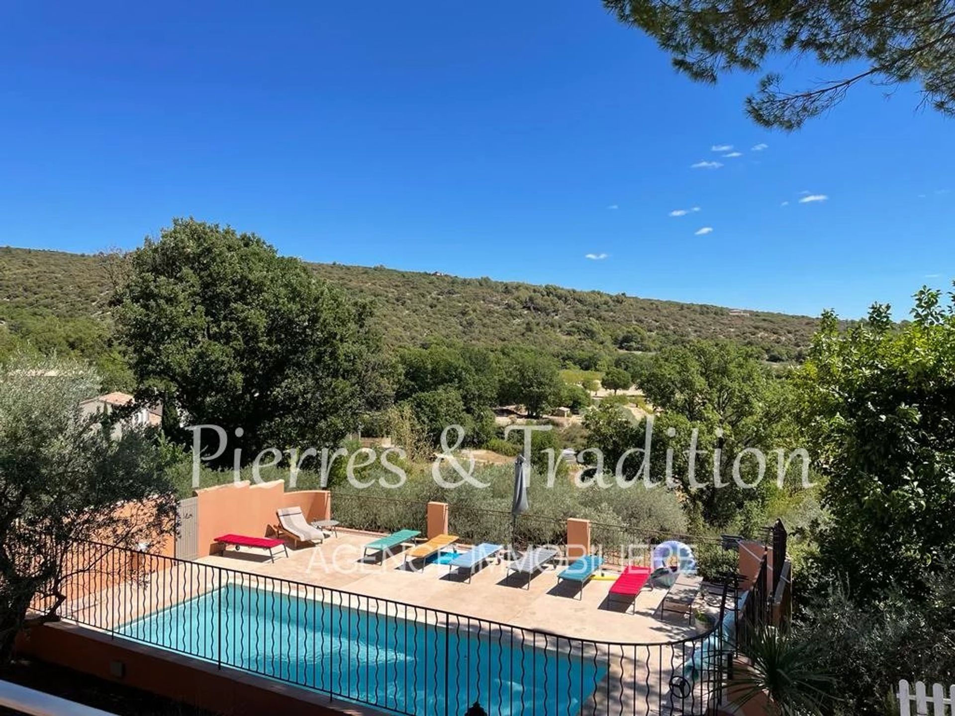 loger dans Saint-Saturnin-lès-Apt, Vaucluse 12477558