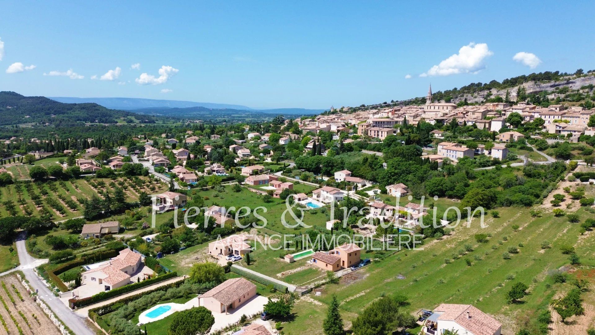 loger dans Saint-Saturnin-lès-Apt, Vaucluse 12477558