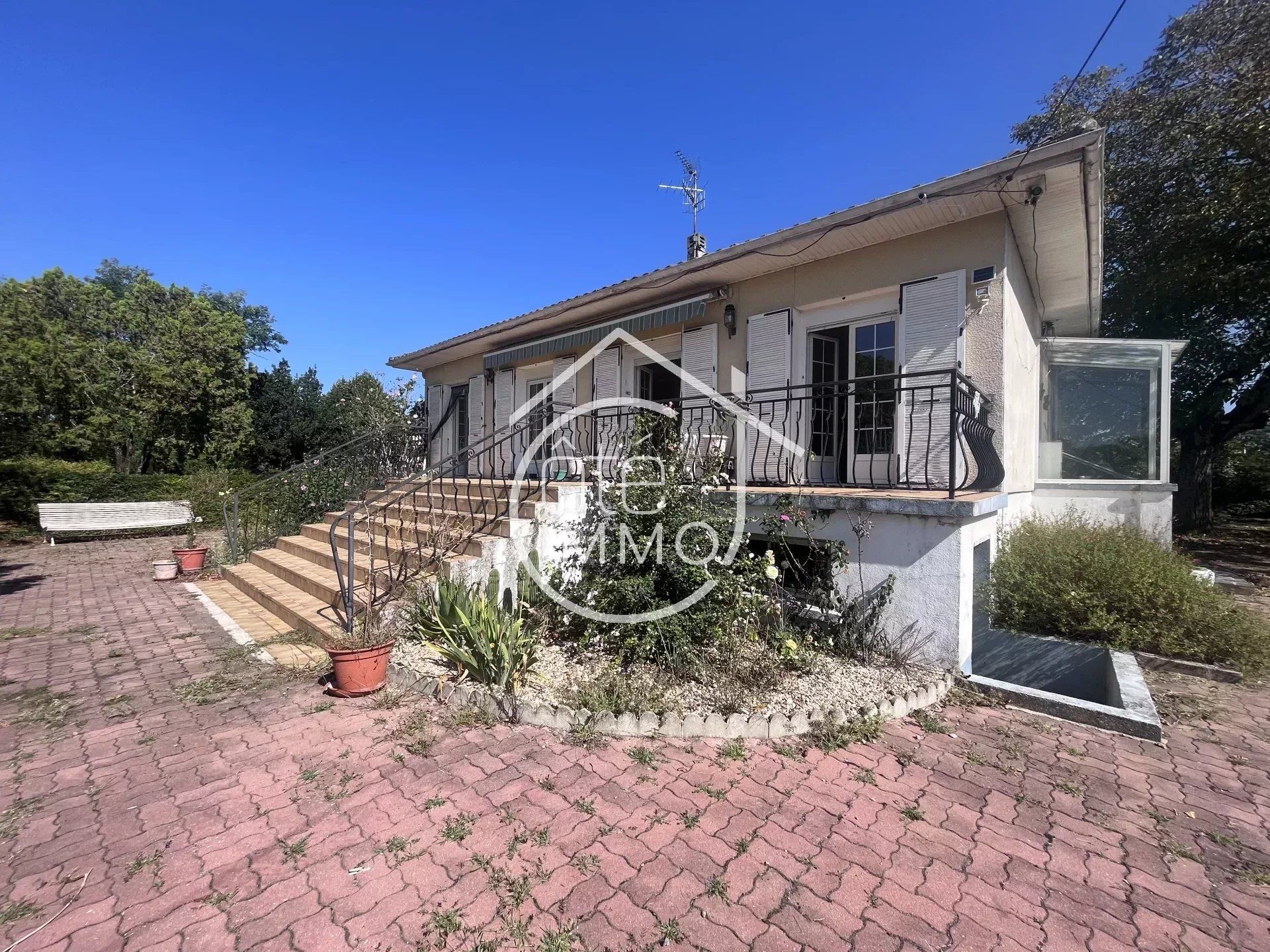 Residential in Saint-Front-de-Pradoux, Dordogne 12477667