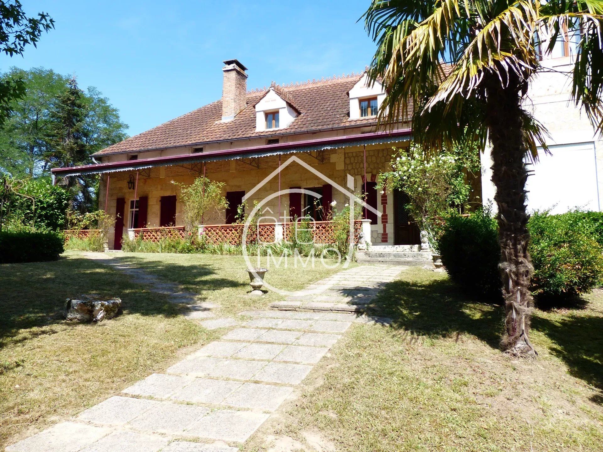 Hus i Saint-Laurent-des-Hommes, Nouvelle-Aquitaine 12477673