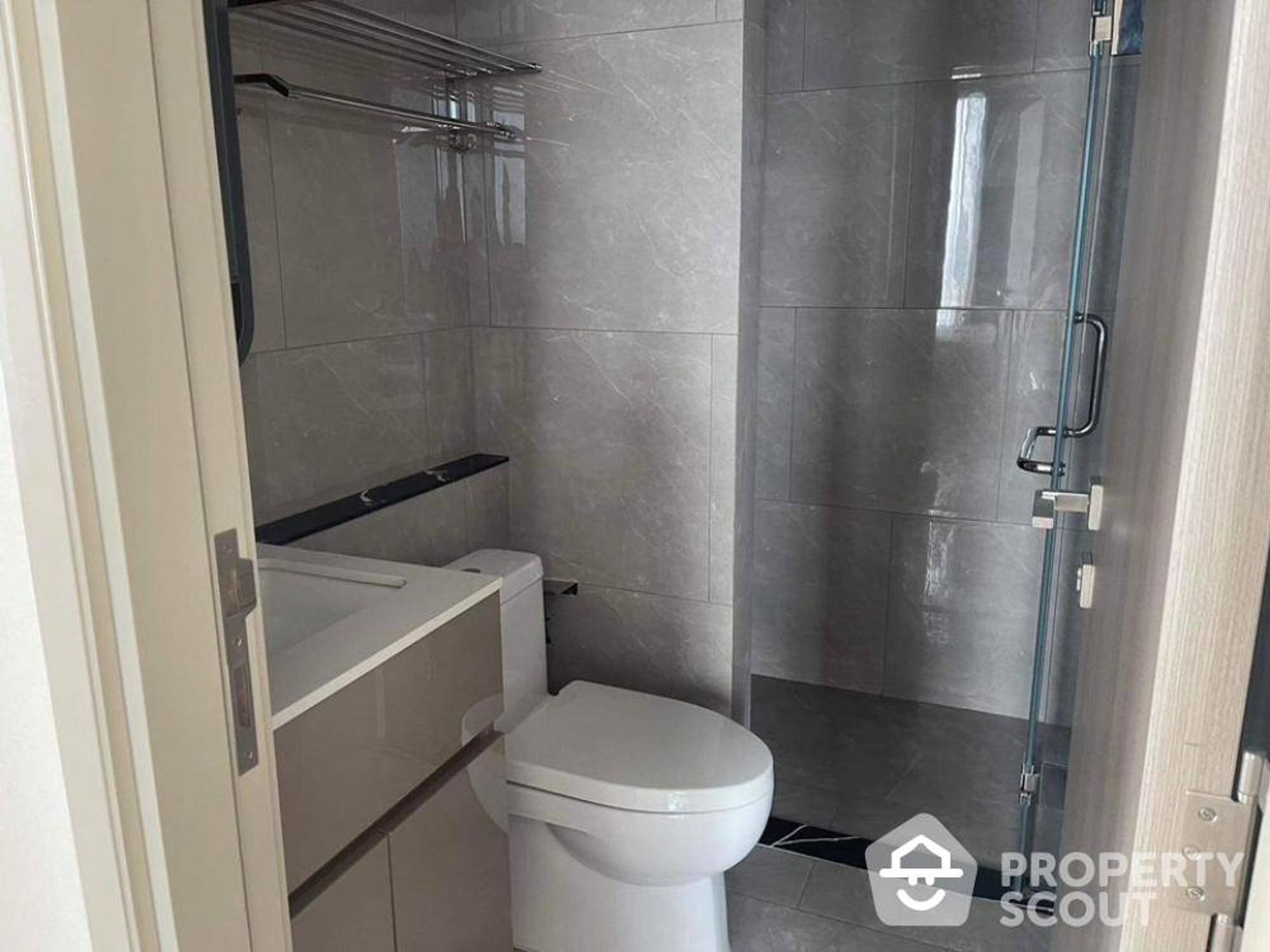 Condominio nel Ban Na canzone, Krung Thep Maha Nakhon 12478265