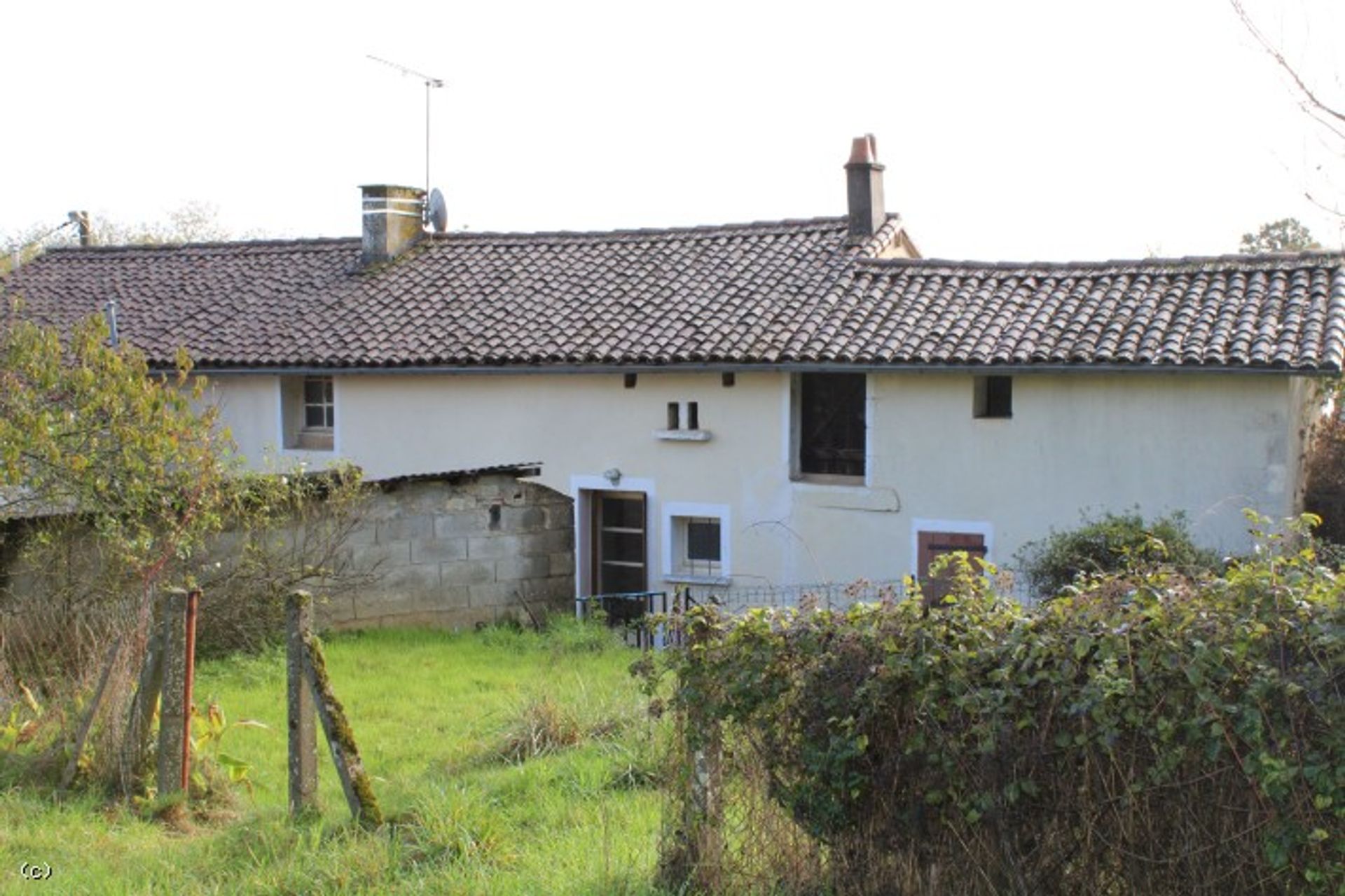 casa no Civray, Nouvelle-Aquitaine 12479495