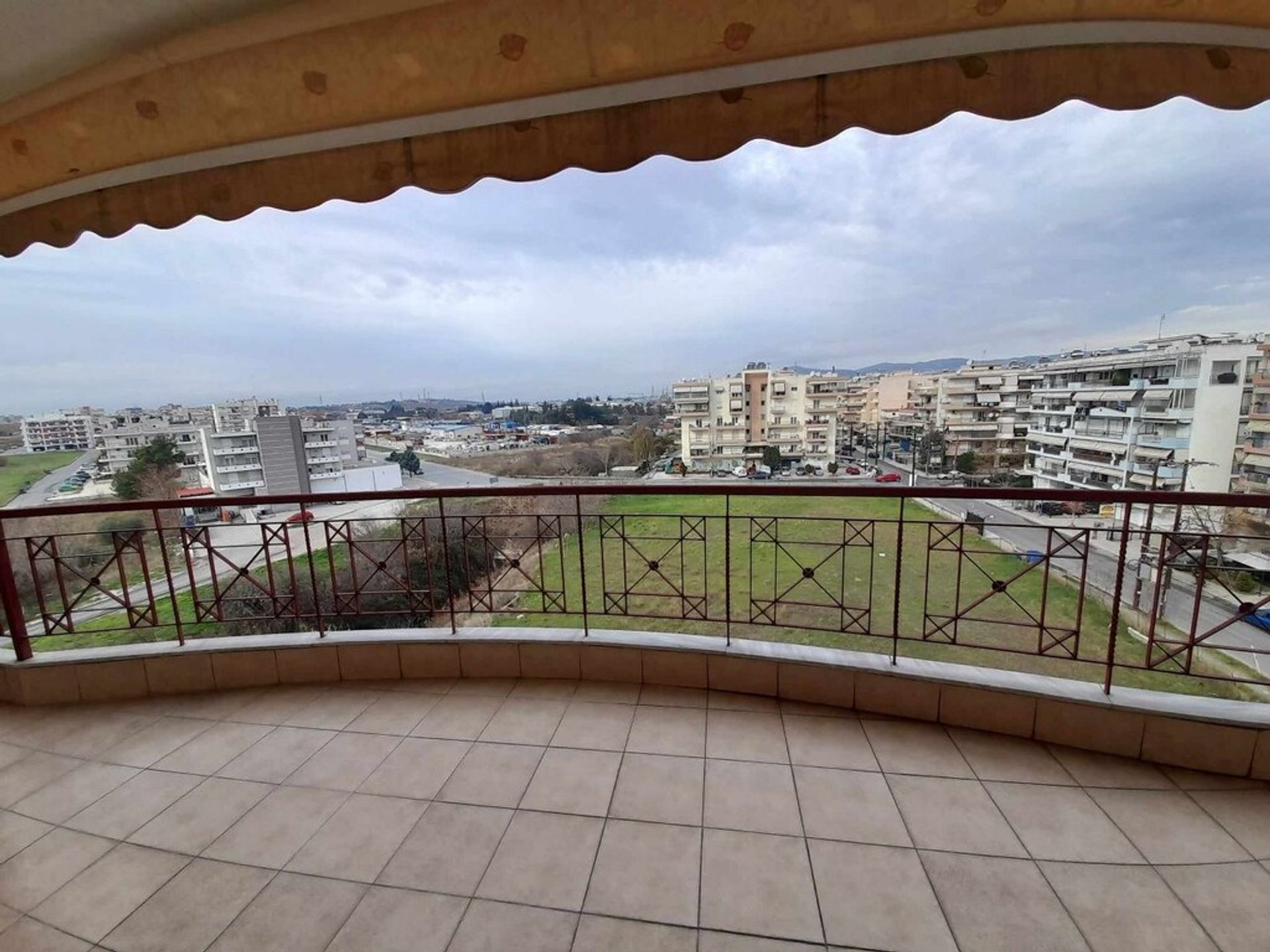 Condominium in Stavroupoli, Kentriki Makedonia 12480419