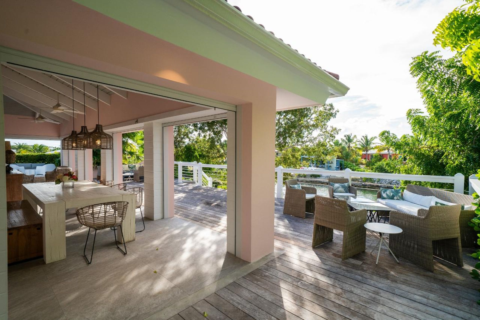 House in Cooper Jack Bay Settlement, Caicos Islands 12480999