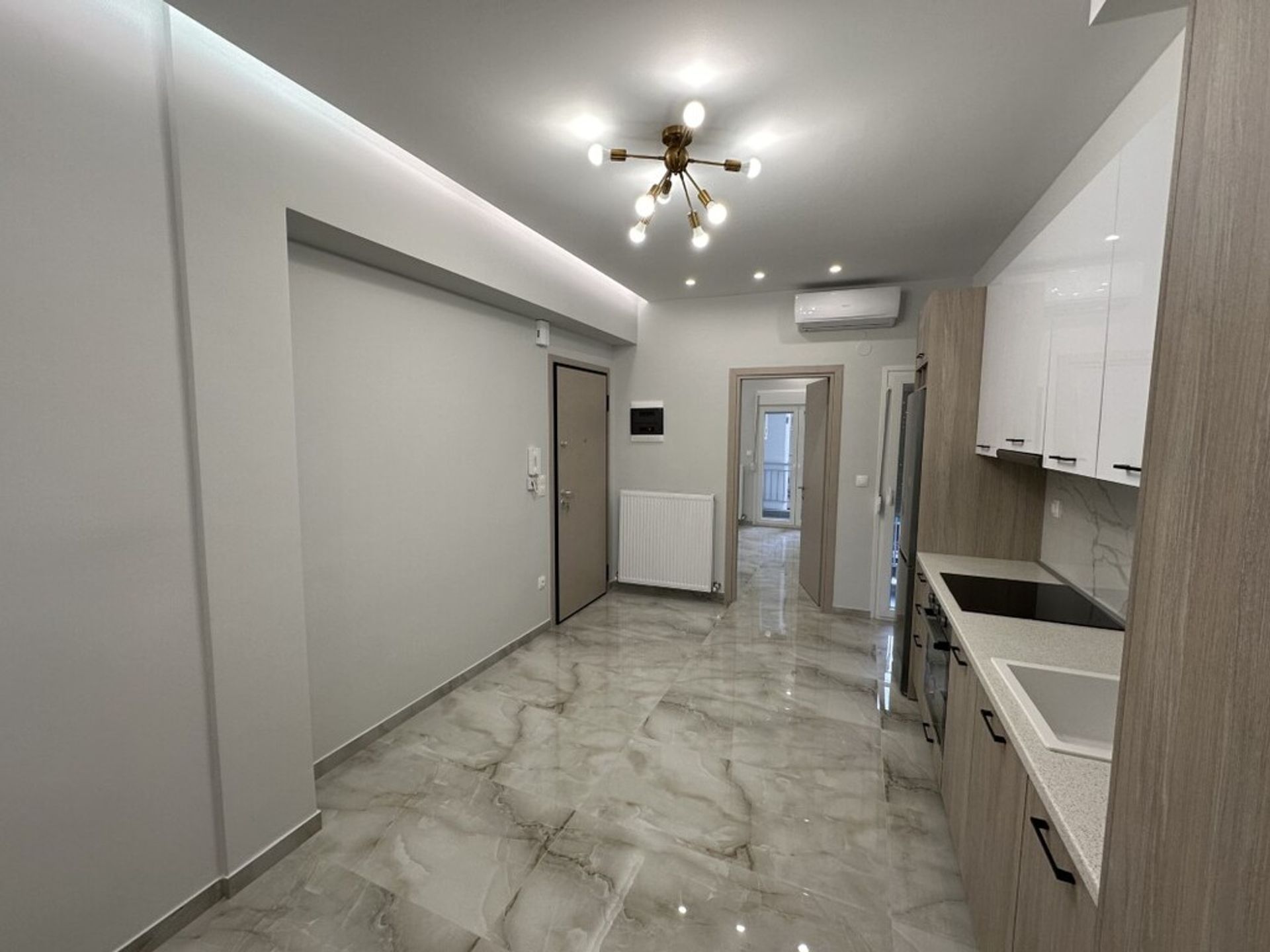 Condominium in Thessaloniki, Kentriki Makedonia 12482980